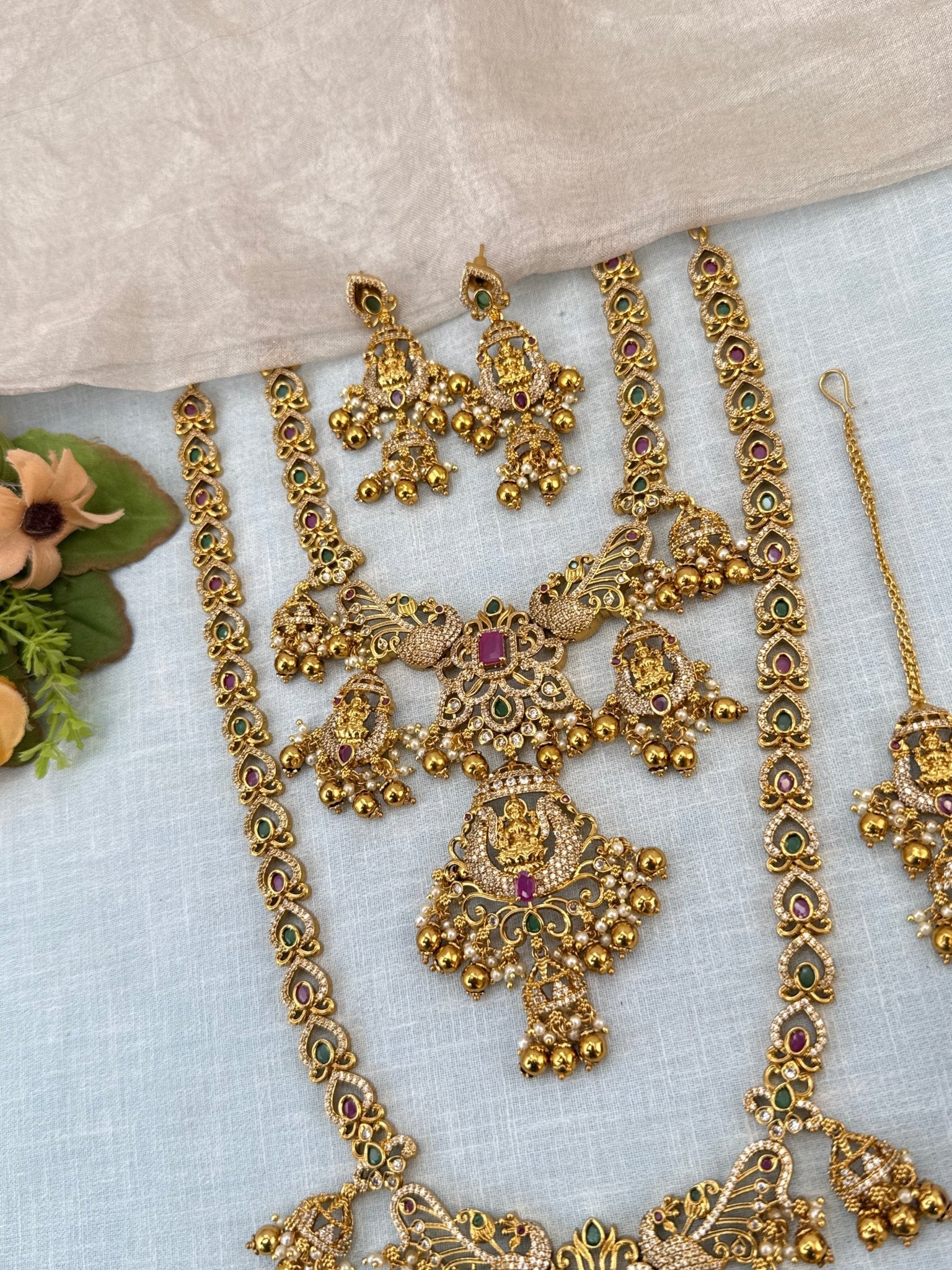 Luxurious Antique Guttapusalu Style Semi Bridal Necklace Set 0929 - Mahilas