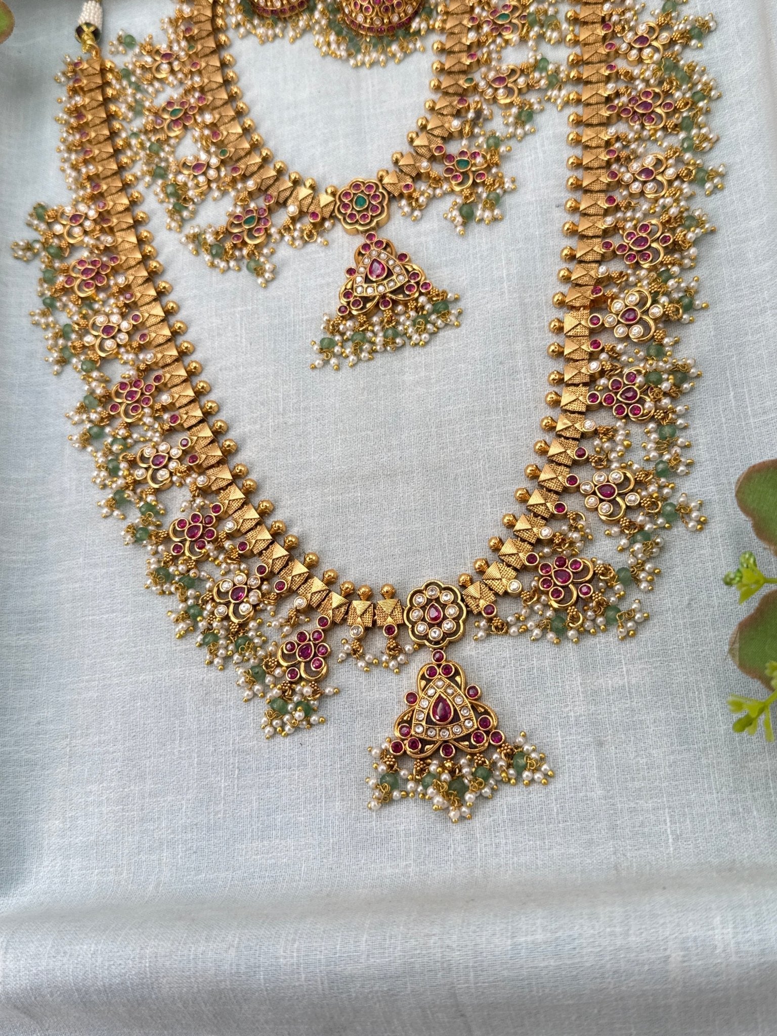 Luxurious Antique Guttapusalu Style Semi Bridal Necklace Set 694 - Mahilas