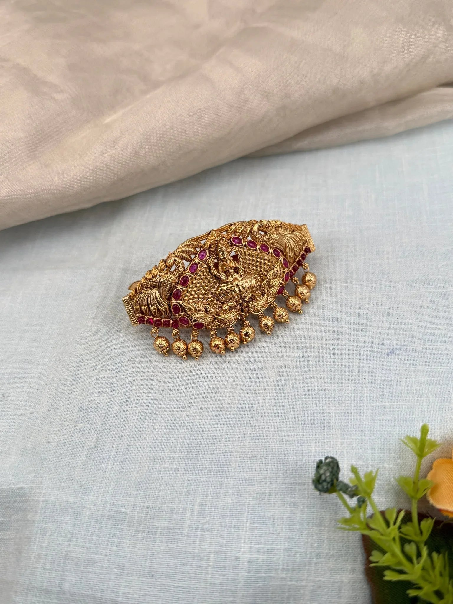 Luxurious Antique Hair Clip 146 - Mahilas