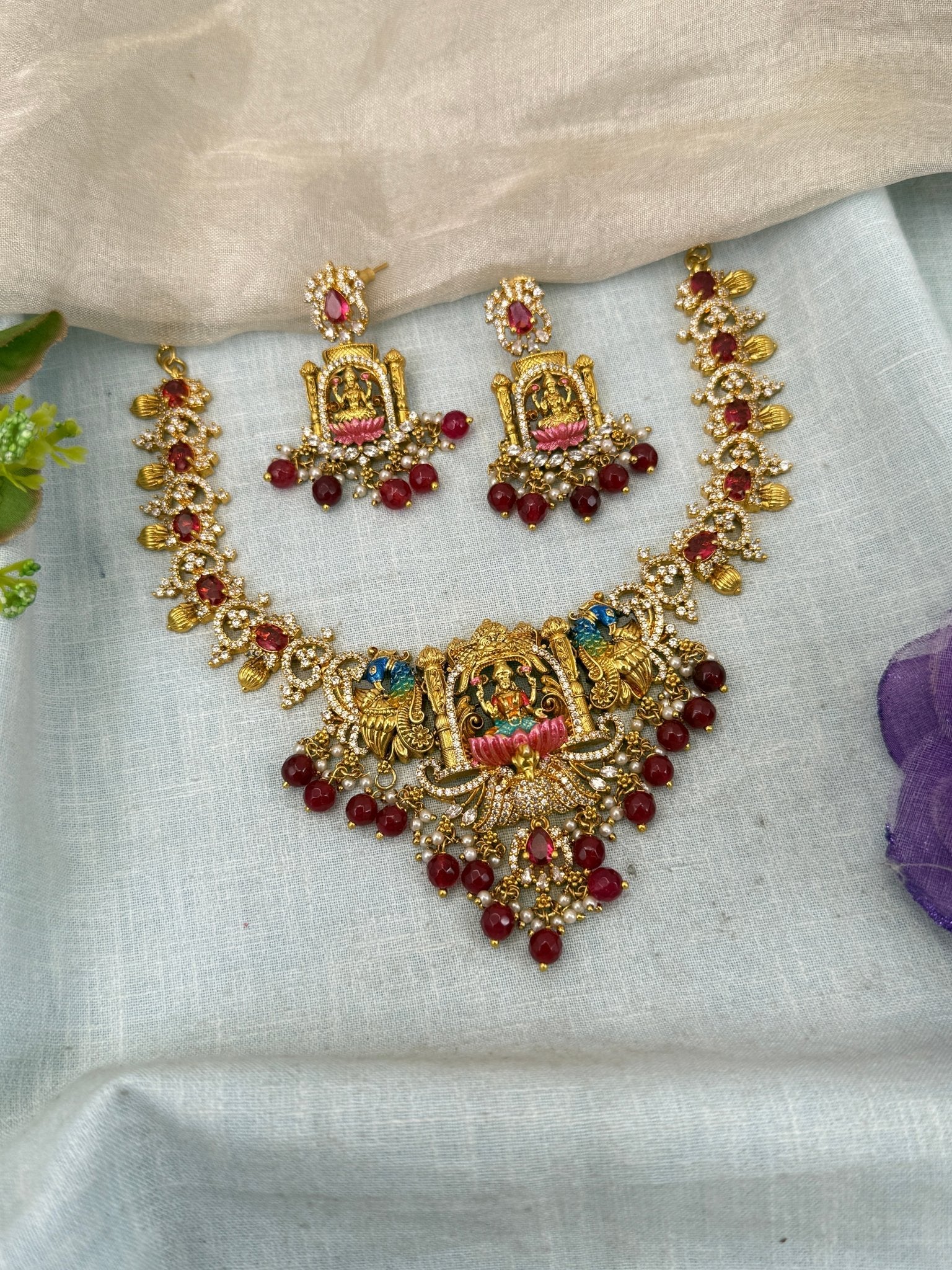 Luxurious Antique Hand Painted Lakshmi Short Necklace Set 0459 - Mahilas