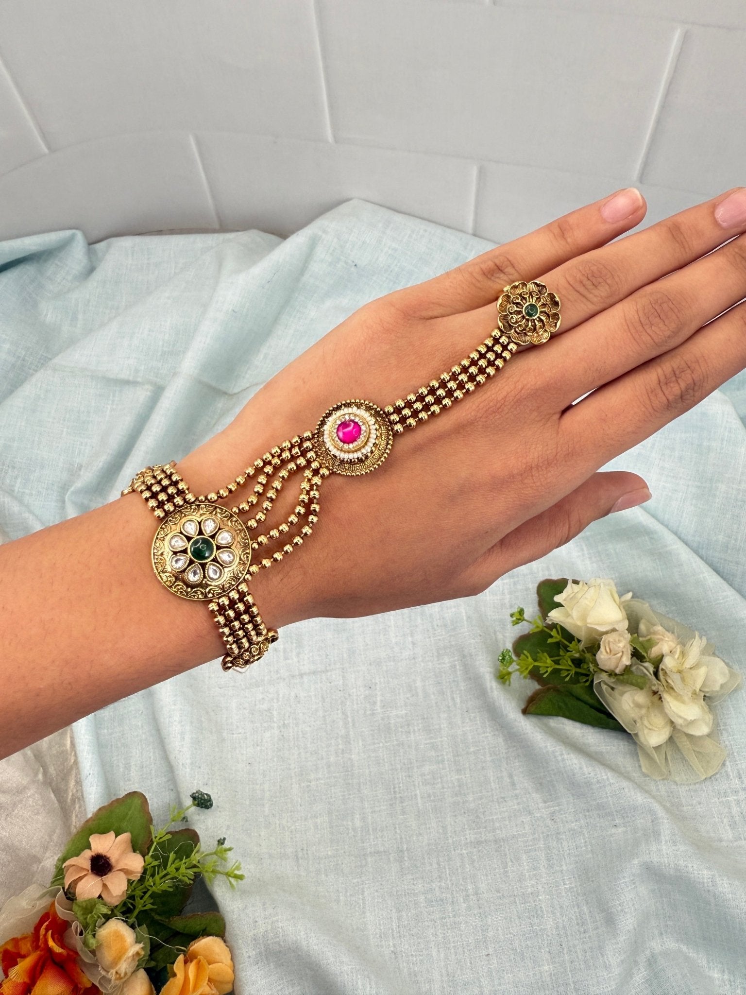 Luxurious Antique Hathpan Hathphool 001 - Mahilas