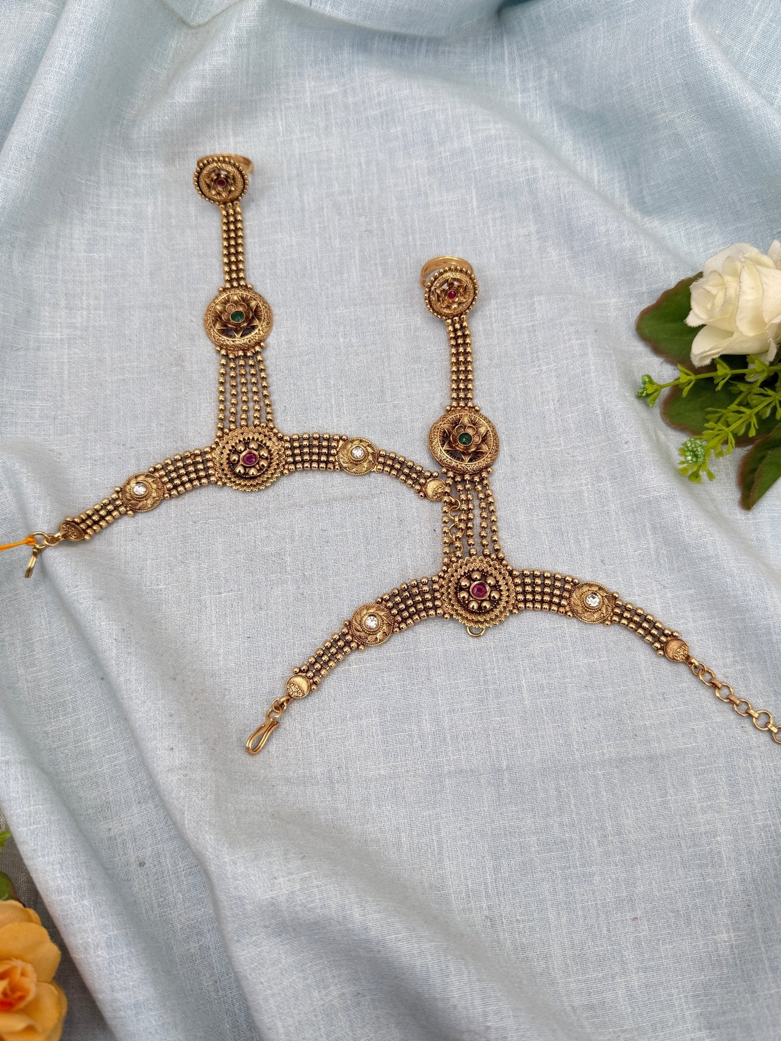 Luxurious Antique Hathpan Hathphool 002 - Mahilas