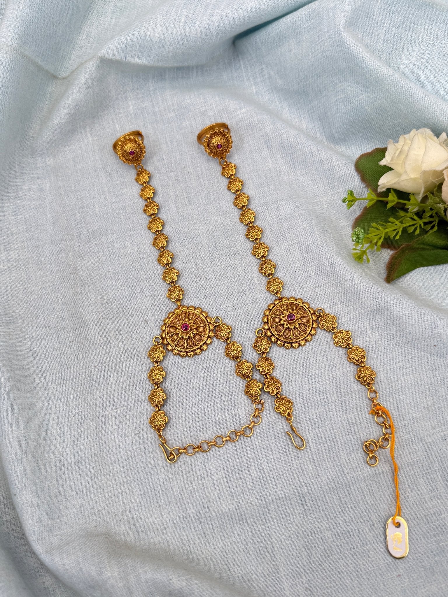 Luxurious Antique Hathpan Hathphool 005 - Mahilas