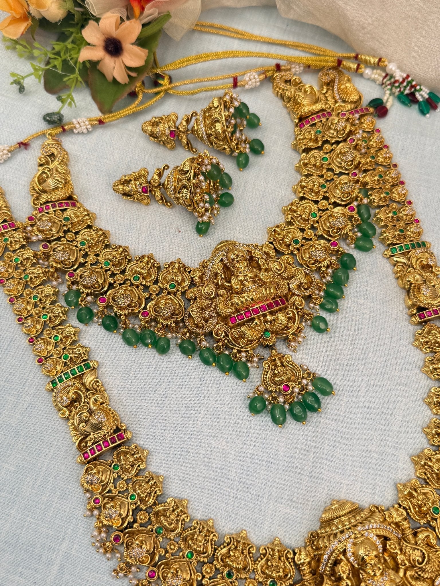 Luxurious Antique Jadau Bridal Necklace Set 821 - Mahilas