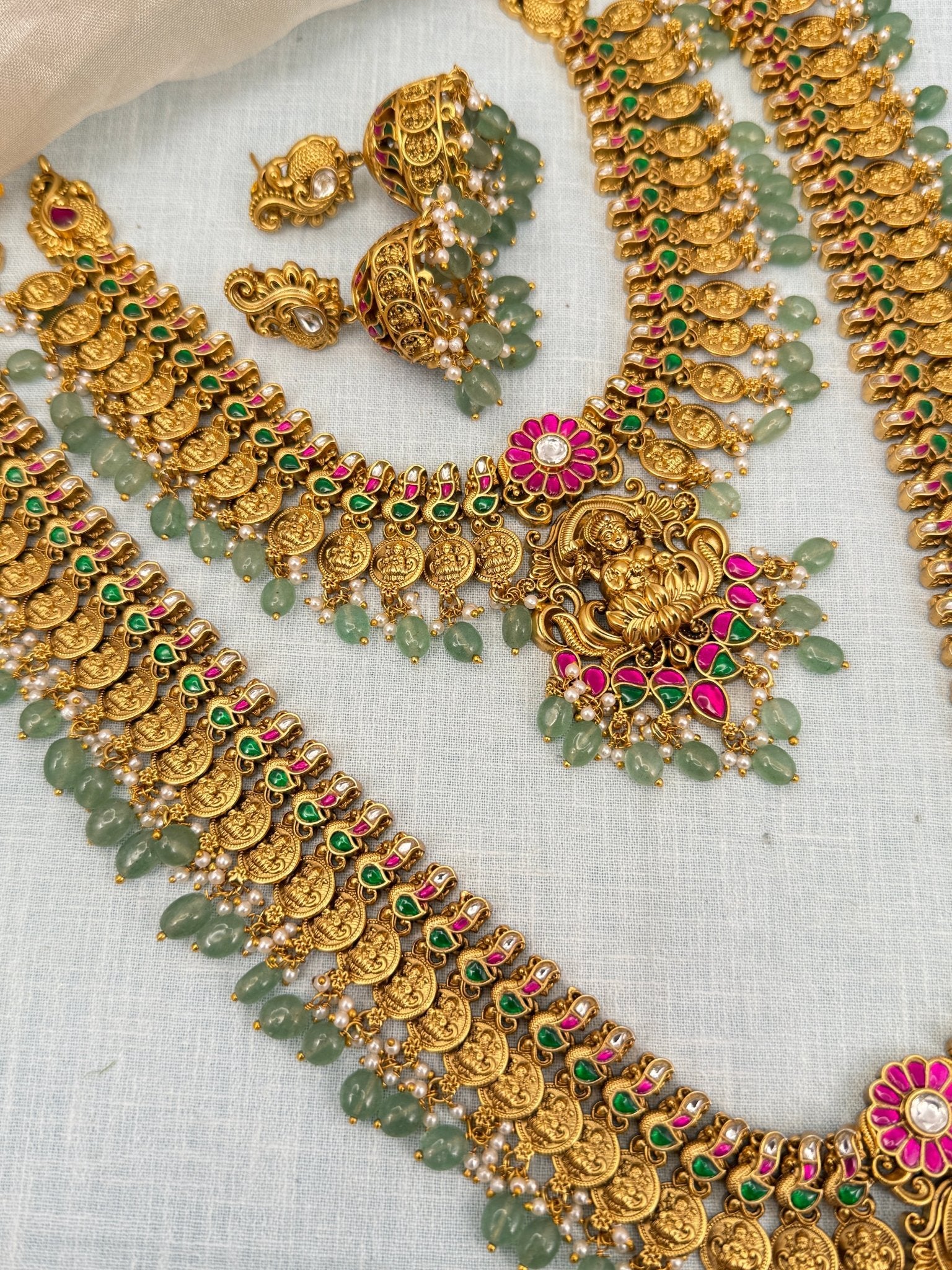 Luxurious Antique Jadau Kaasu Bridal Necklace Set 746 - Mahilas