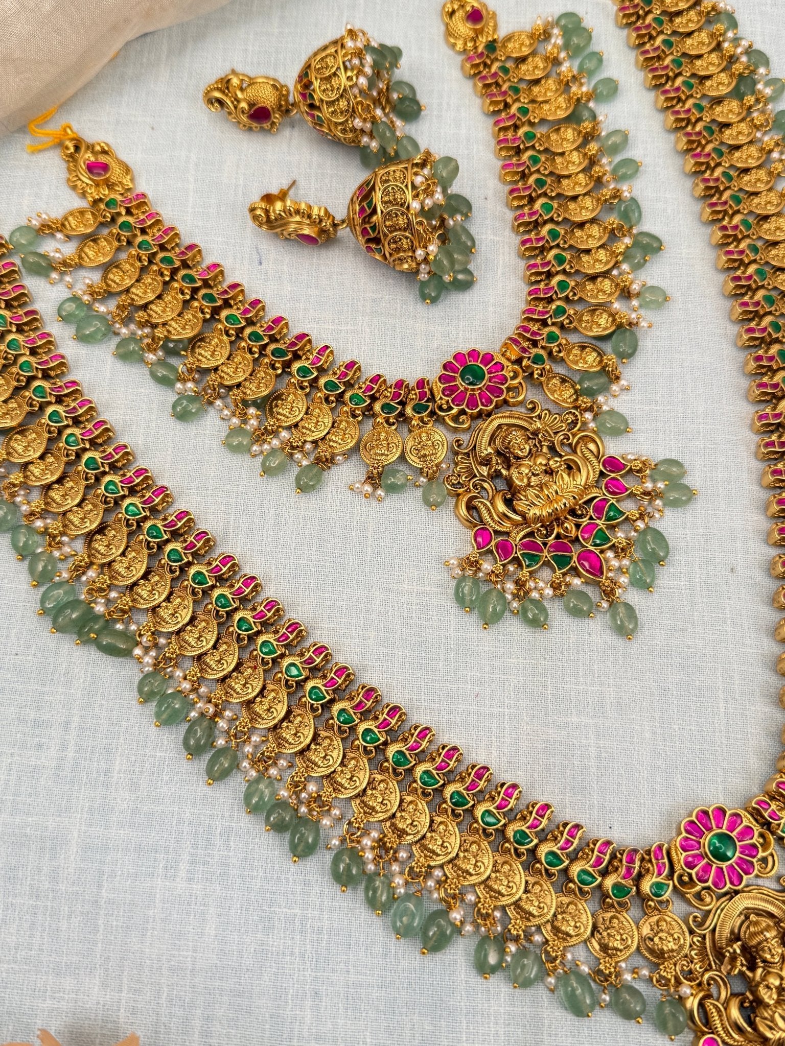 Luxurious Antique Jadau Kaasu Bridal Necklace Set 747 - Mahilas