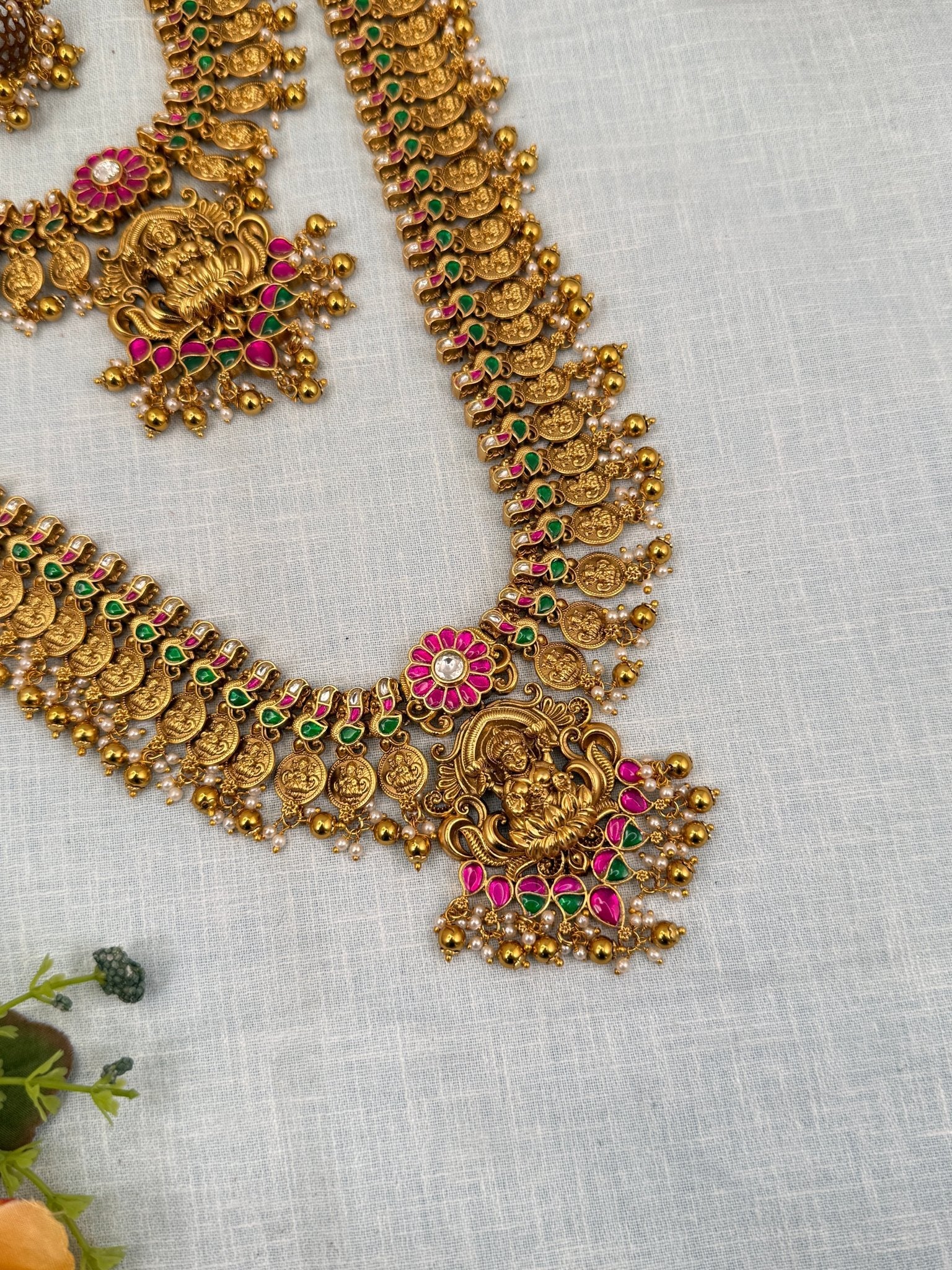 Luxurious Antique Jadau Kaasu Bridal Necklace Set 748 - Mahilas