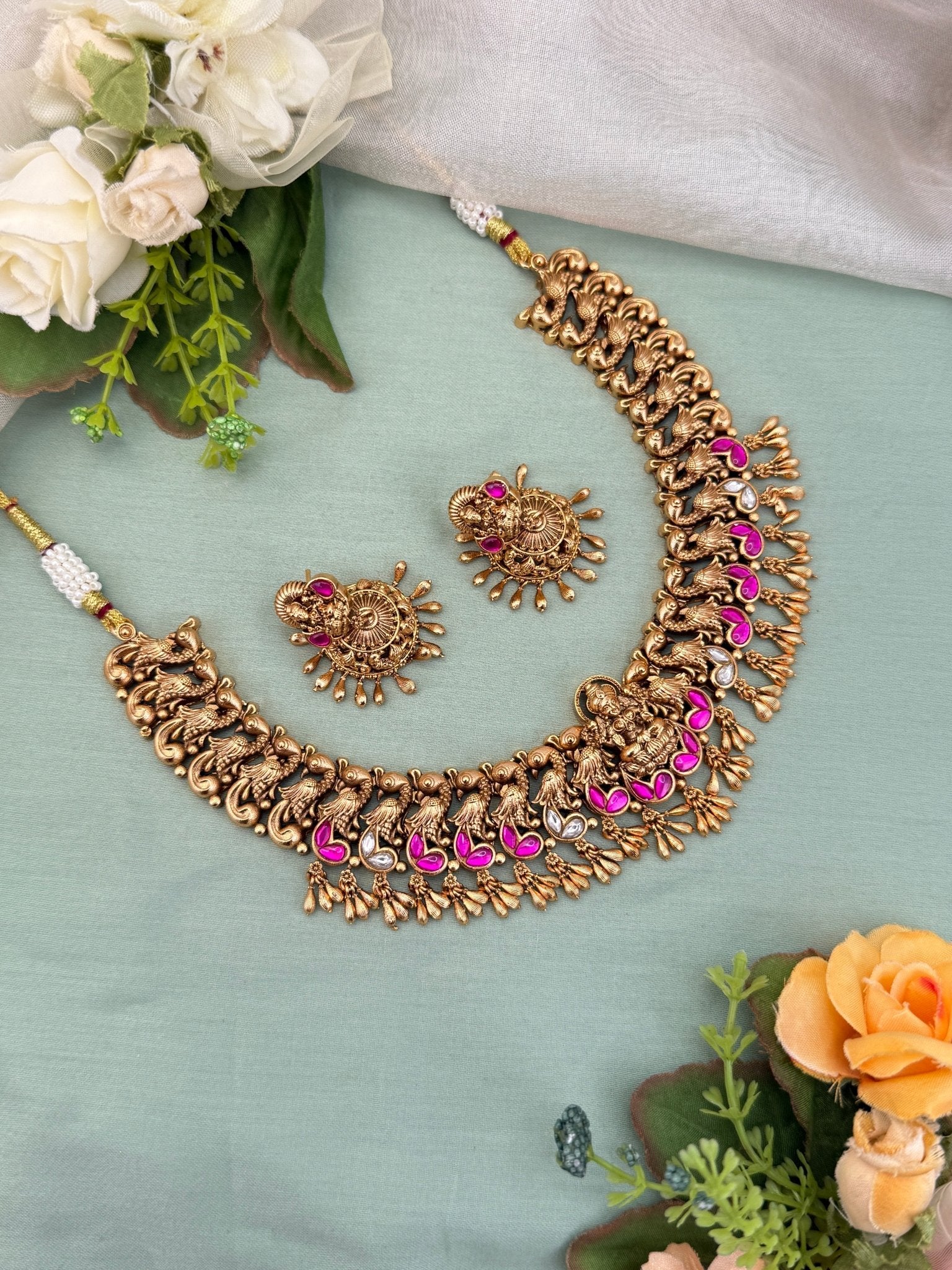 Luxurious Antique Jadau Kundan Necklace Set 501 - Mahilas