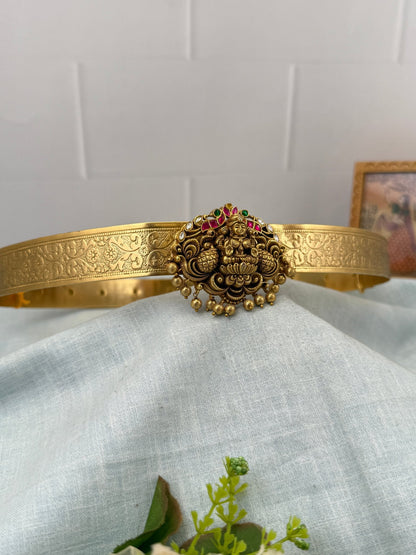 Luxurious Antique Jadau Lakshmi Pendant Vaddanam Kamarbandh 7266 - Mahilas