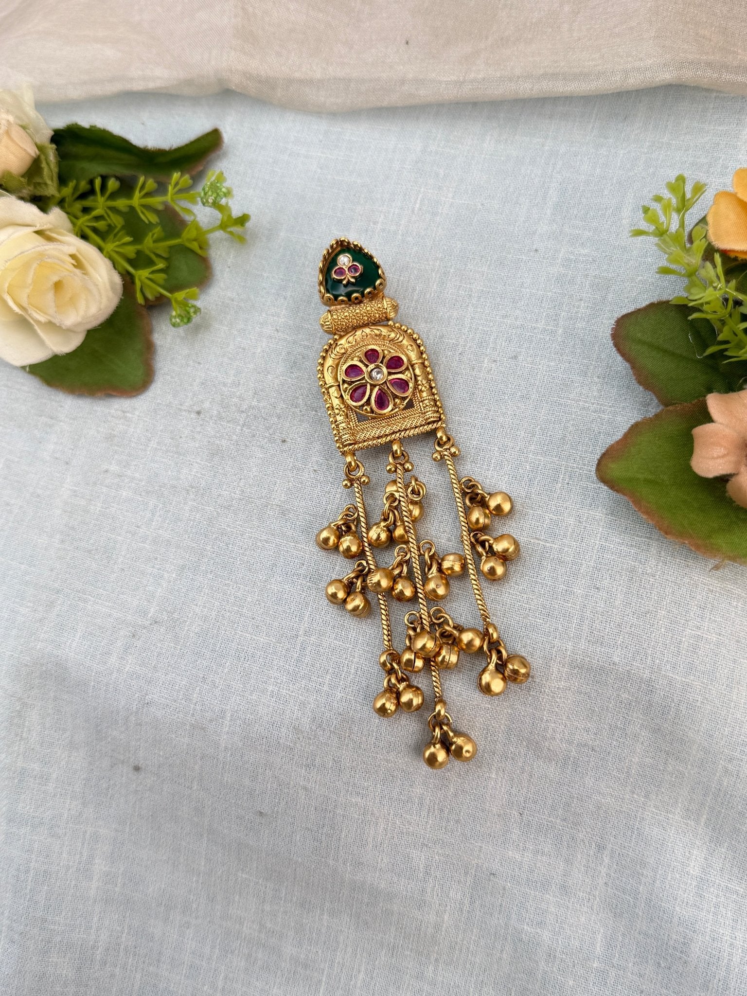 Luxurious Antique Jadebille 3038 - Mahilas