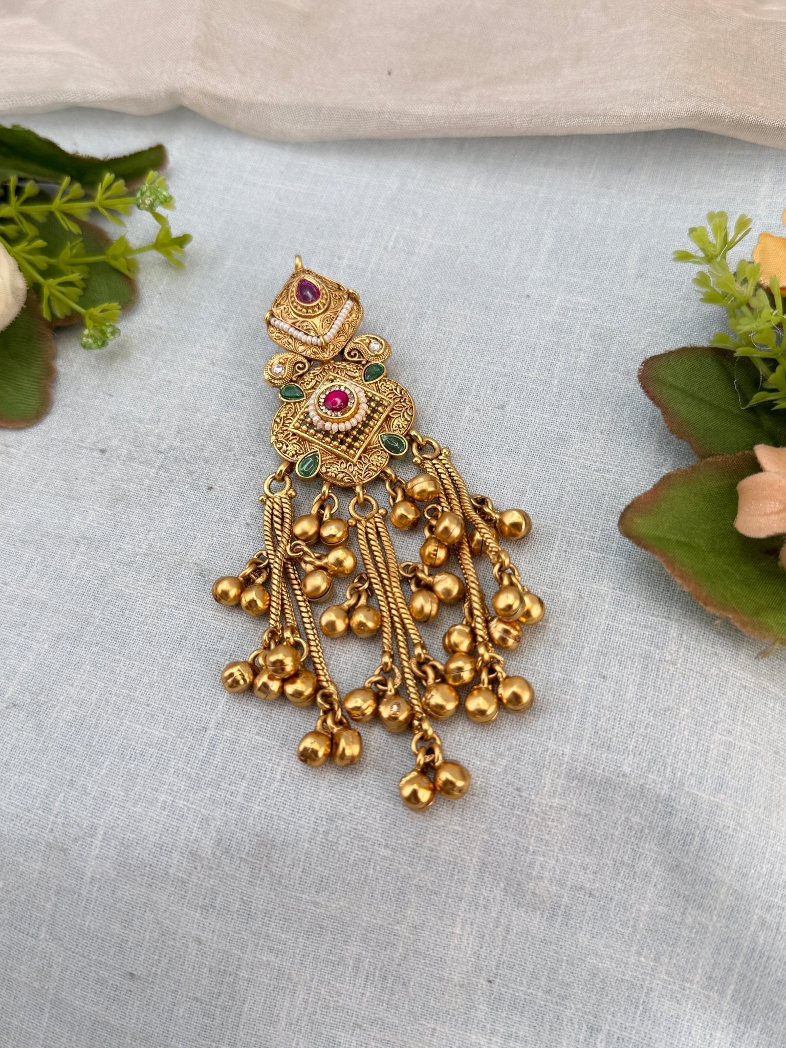 Luxurious Antique Jadebille 3040 - Mahilas