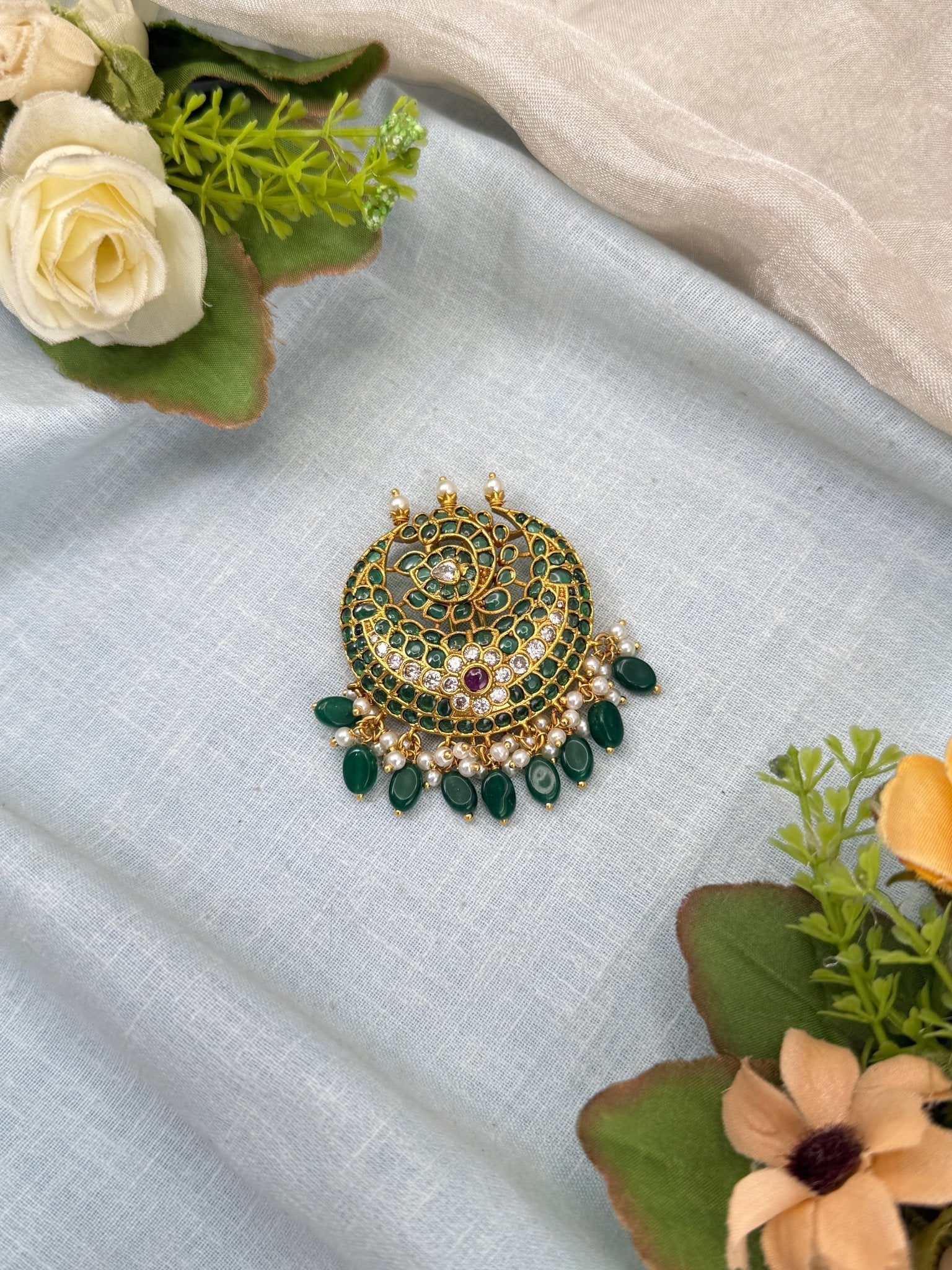 Luxurious Antique Jadebille 573 - Mahilas