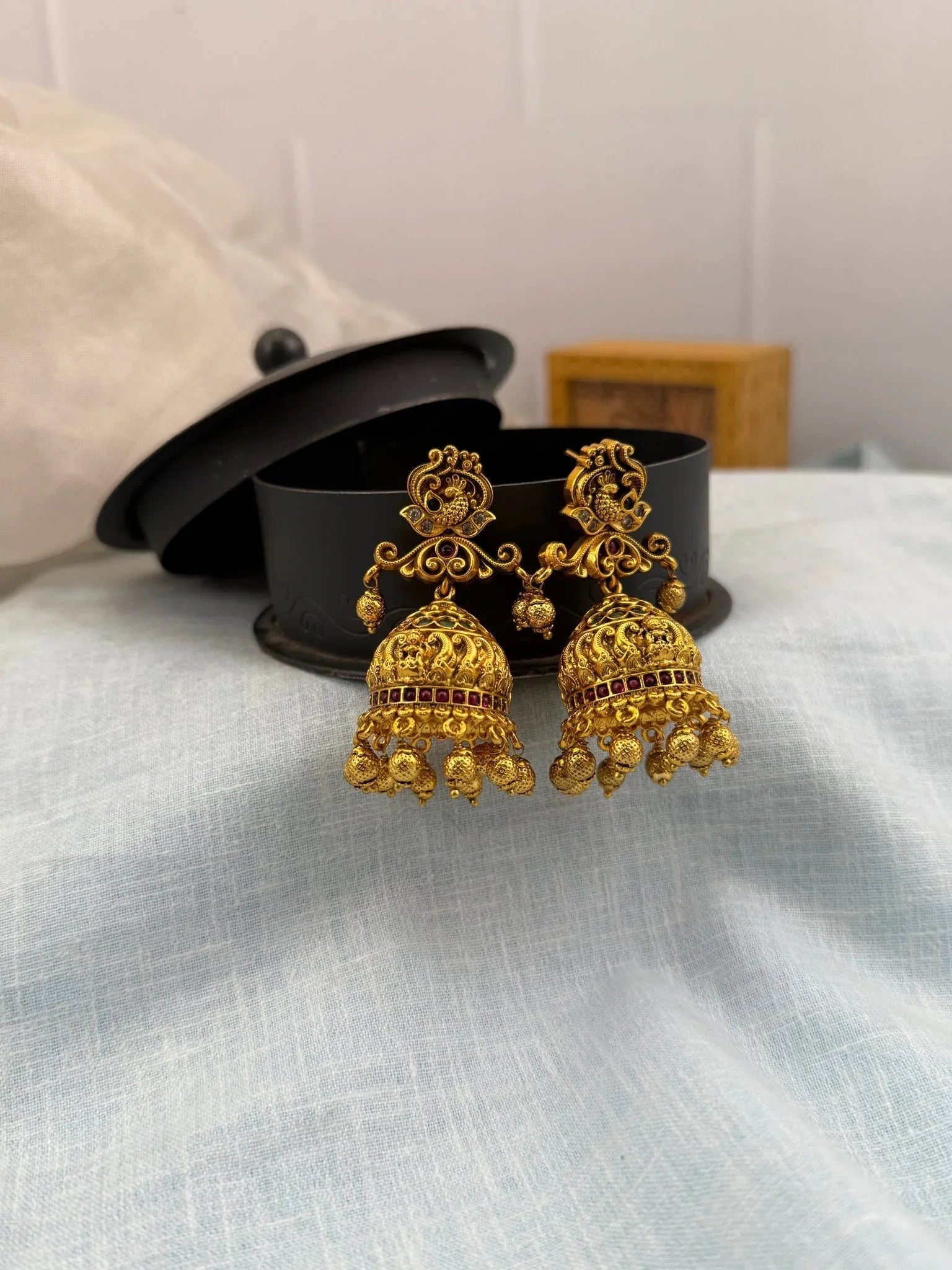 Luxurious Antique Jhumka Earrings 0384 - Mahilas
