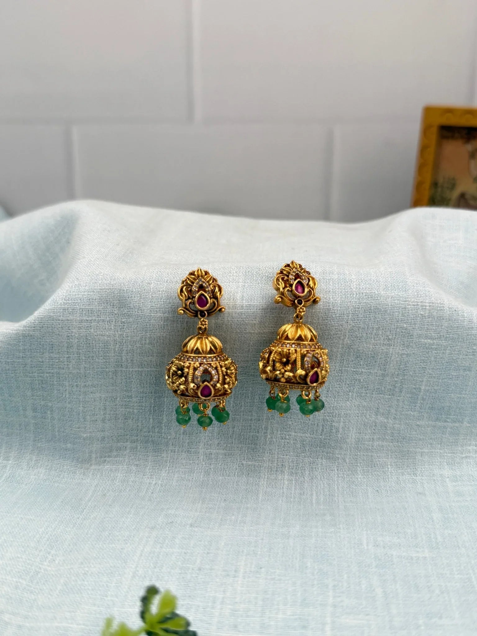 Luxurious Antique Jhumka Earrings 0445 - Mahilas