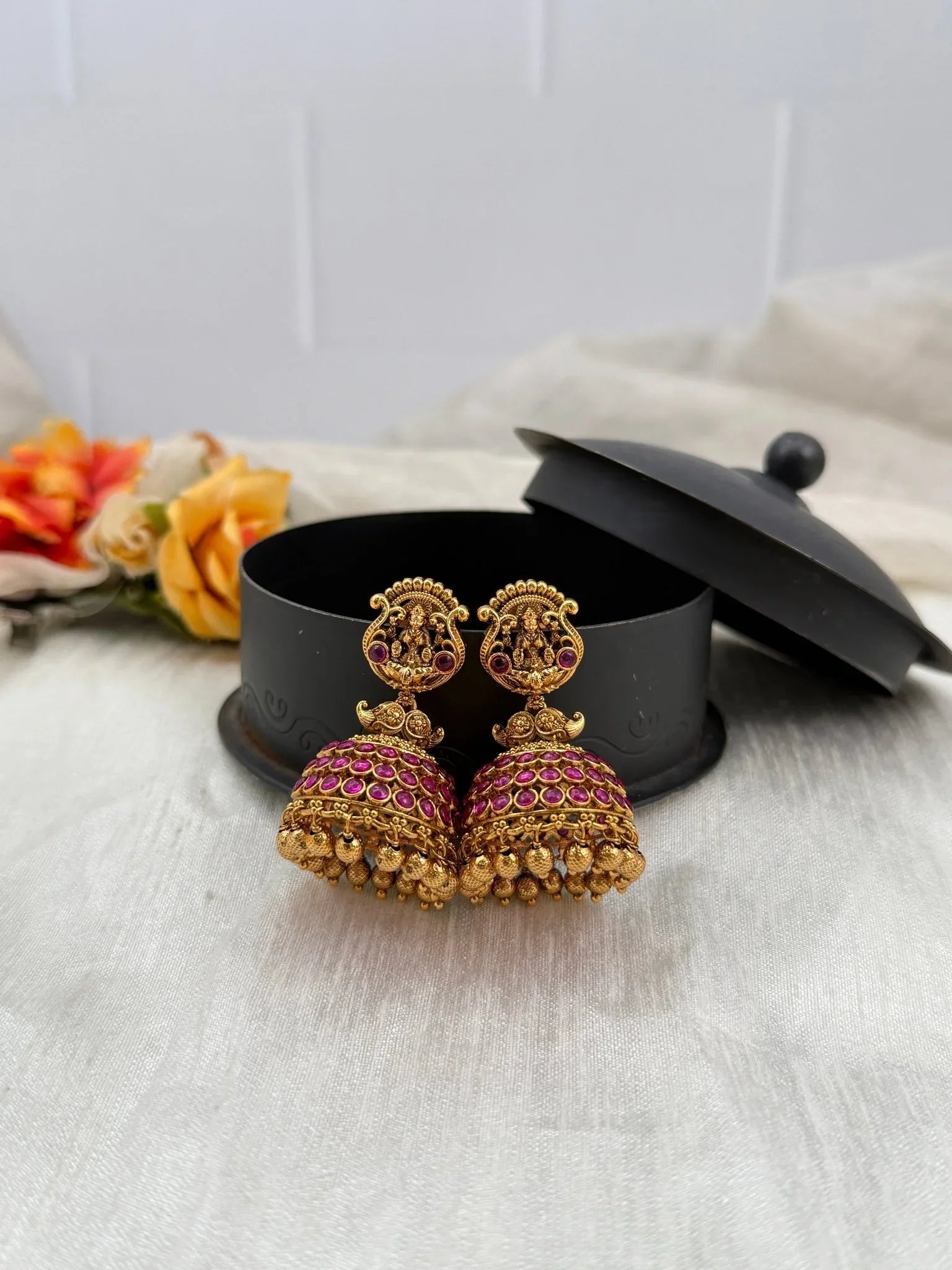 Luxurious Antique Jhumka Earrings 0529 - Mahilas