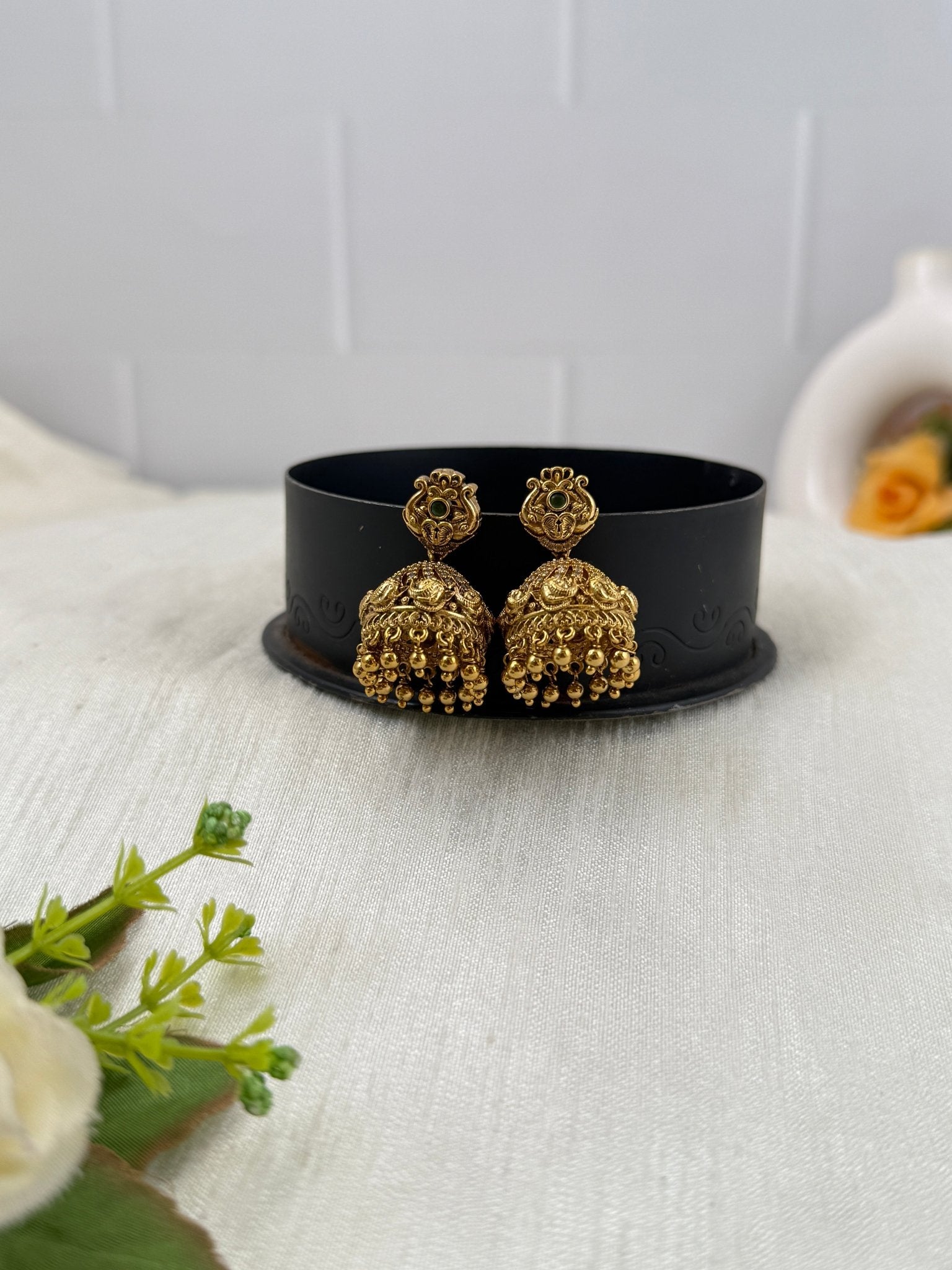 Luxurious Antique Jhumka Earrings 0828 - Mahilas