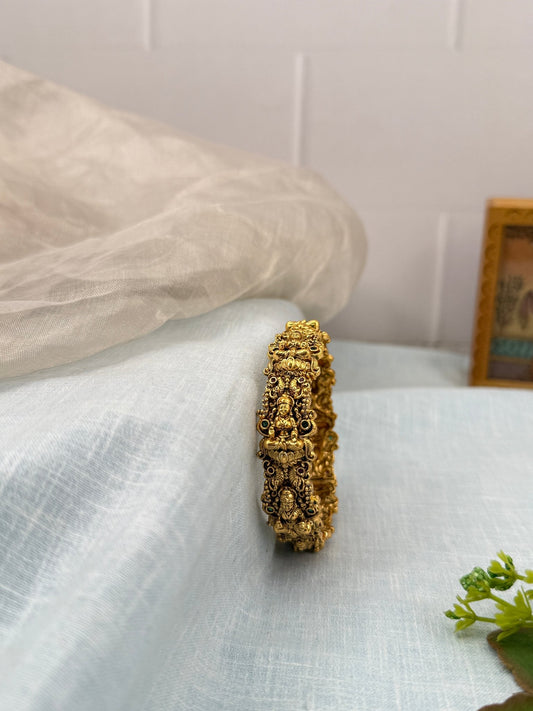 Luxurious Antique Kada Bangle 7028 - Mahilas