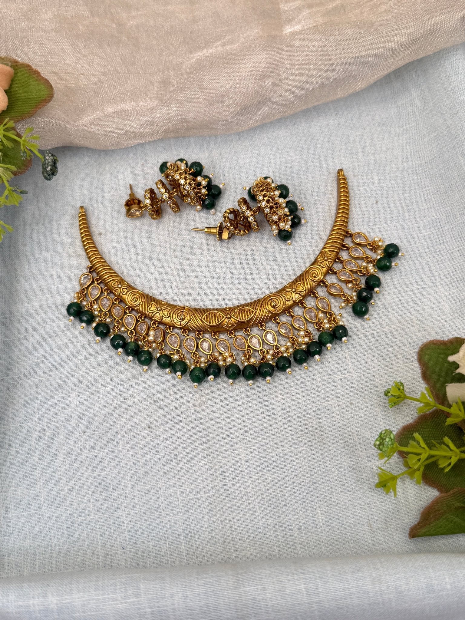Luxurious Antique Kanti Style Choker Necklace Set 0389 - Mahilas