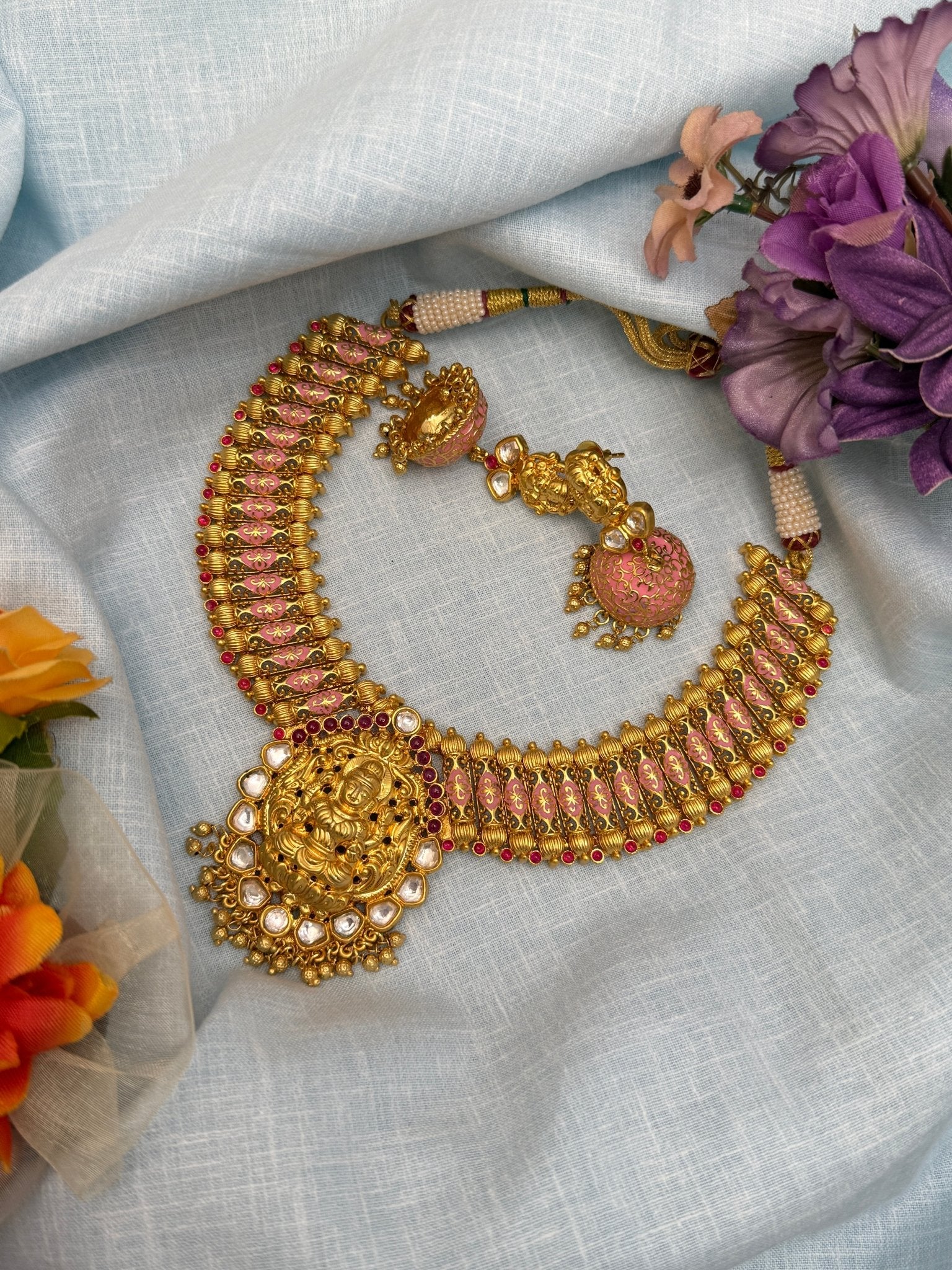 Luxurious Antique Kundan Necklace 0392 (4 Colours) - Mahilas
