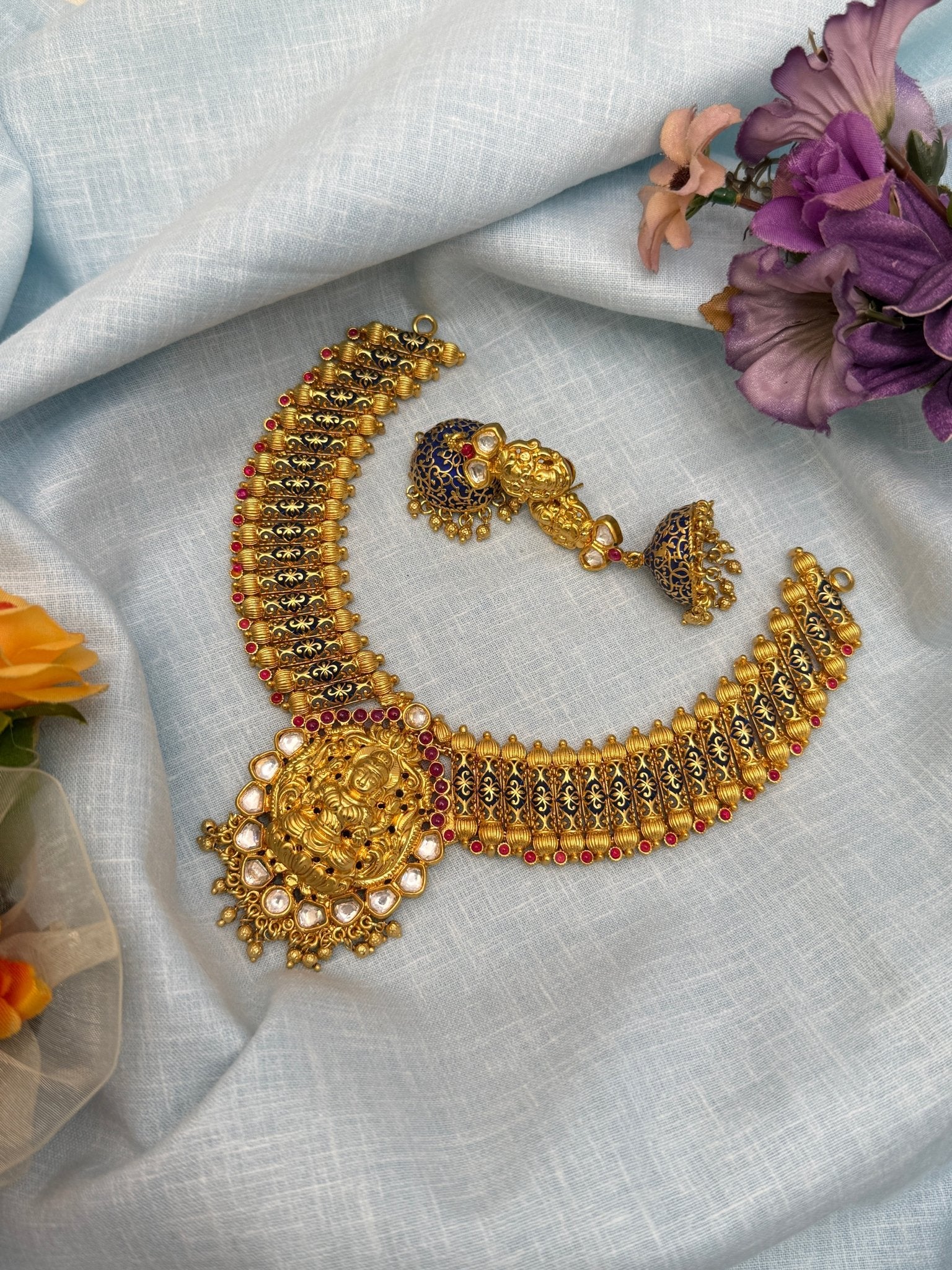 Luxurious Antique Kundan Necklace 0392 (4 Colours) - Mahilas