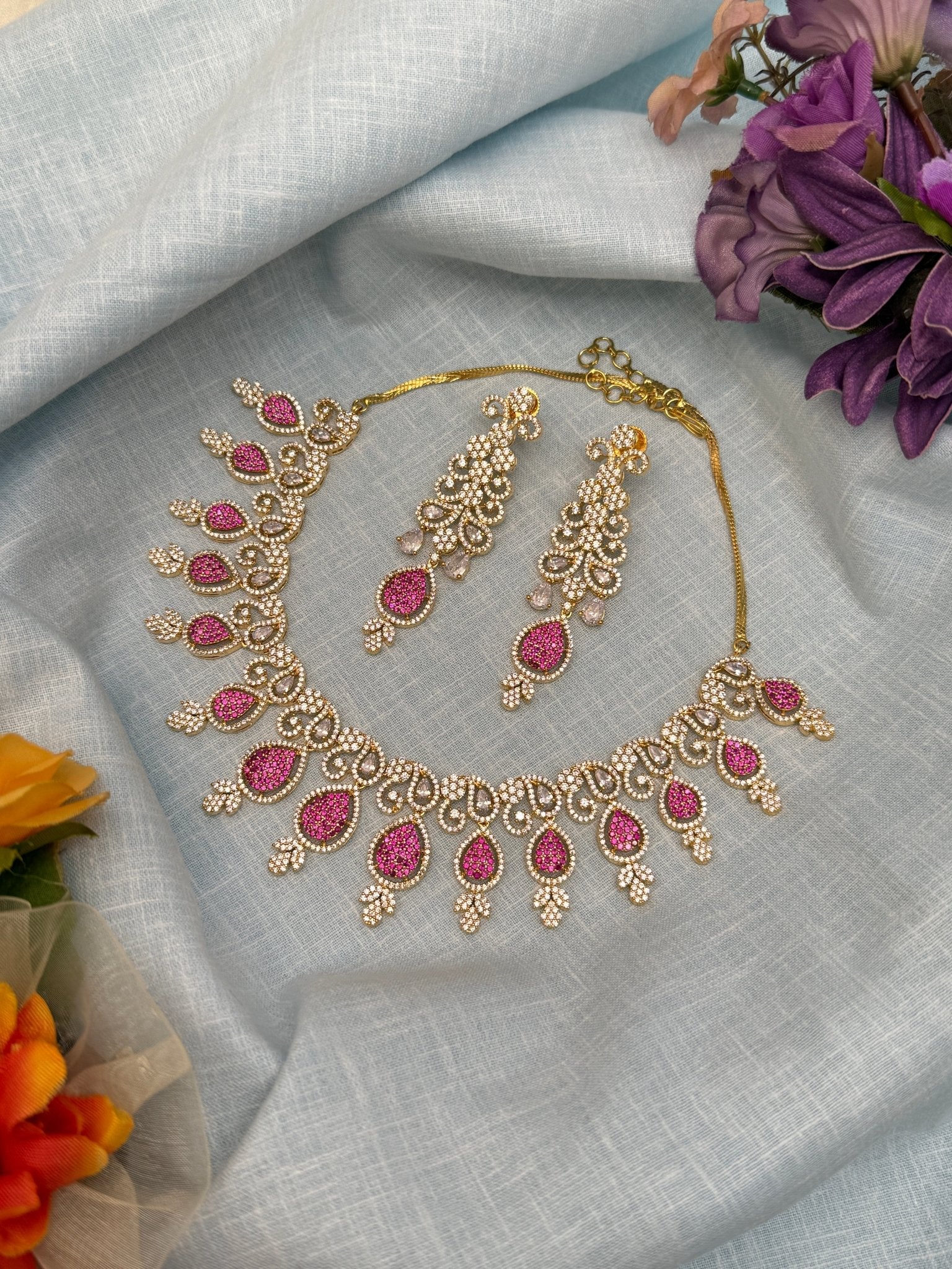 Luxurious Antique Kundan Necklace 0393 (4 Colours) - Mahilas