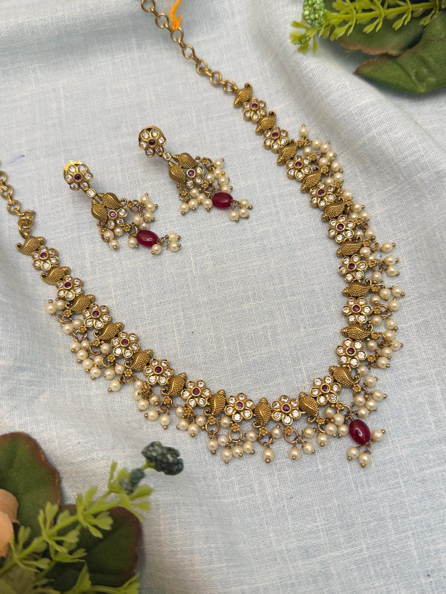 Luxurious Antique Kundan Necklace Set 656 - Mahilas