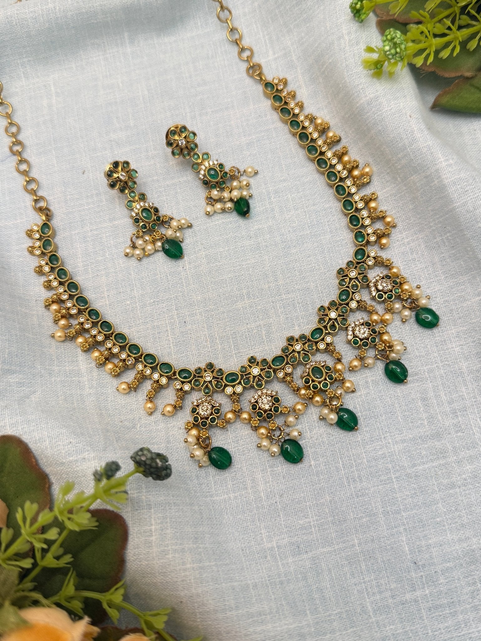 Luxurious Antique Kundan Necklace Set 659 - Mahilas