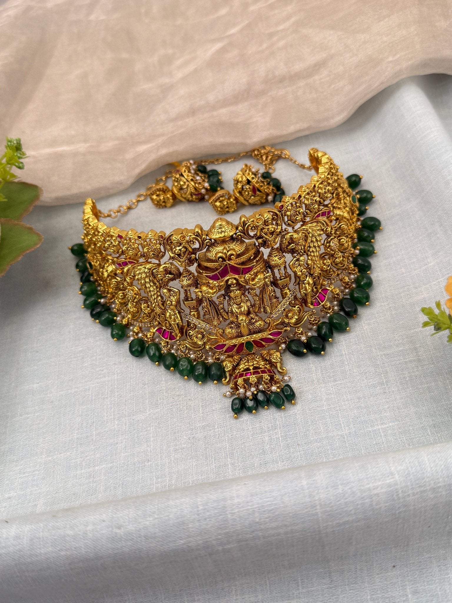 Luxurious Antique Lakshmi Choker Necklace Set 0740 - Mahilas