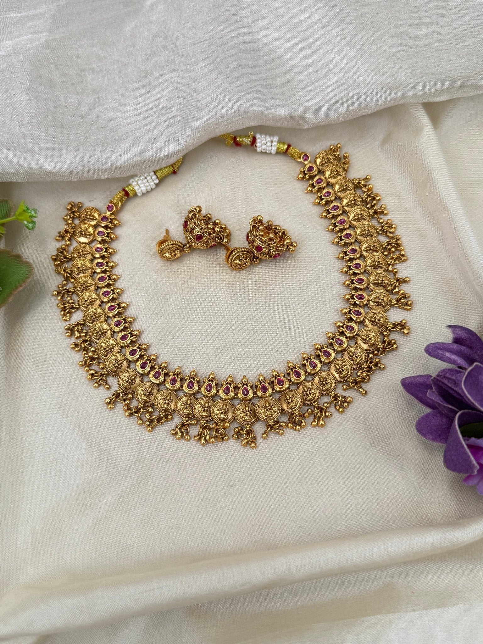 Luxurious Antique Lakshmi Kaasu Necklace Set 0577 - Mahilas