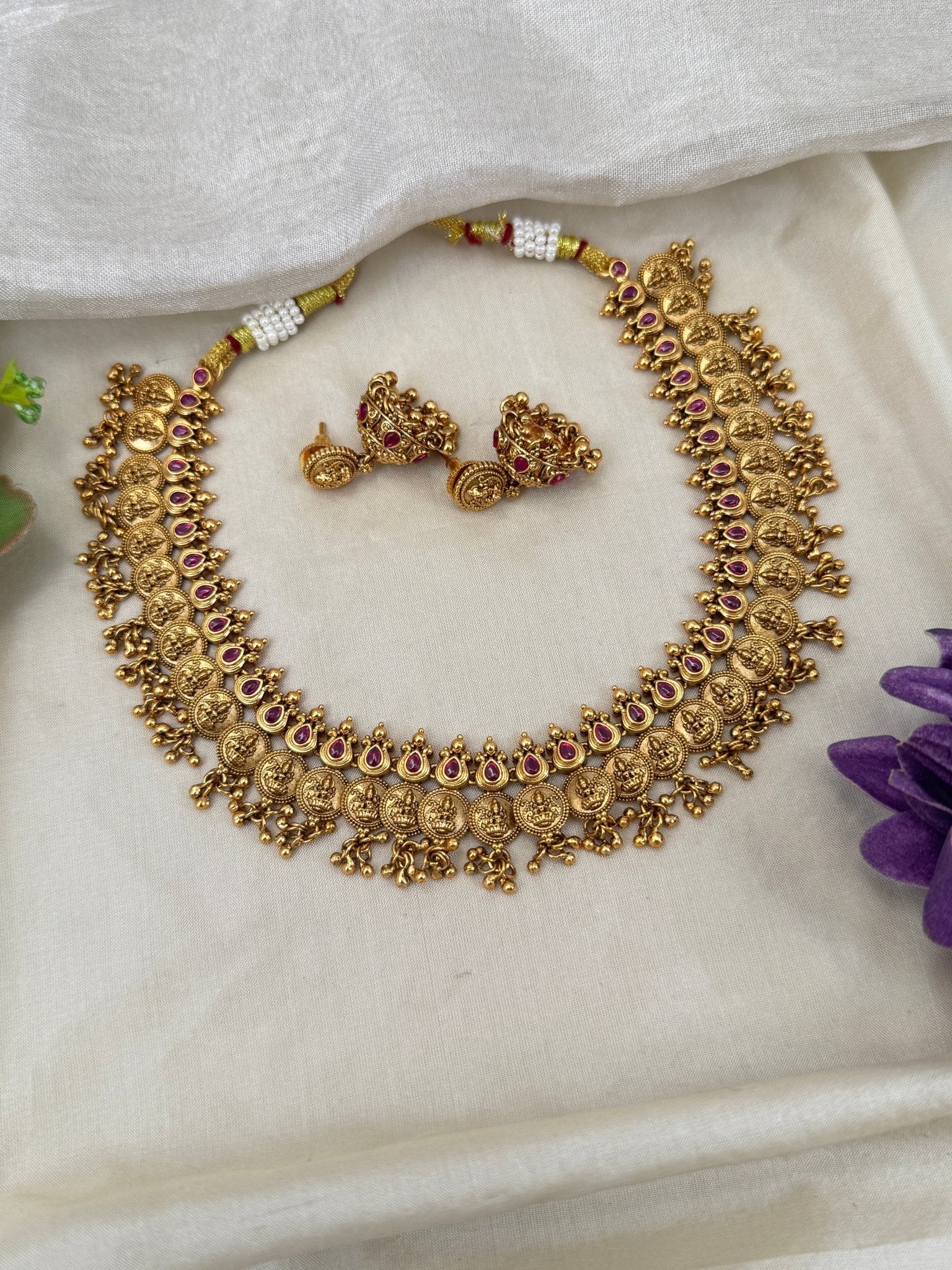Luxurious Antique Lakshmi Kaasu Necklace Set 0577 - Mahilas
