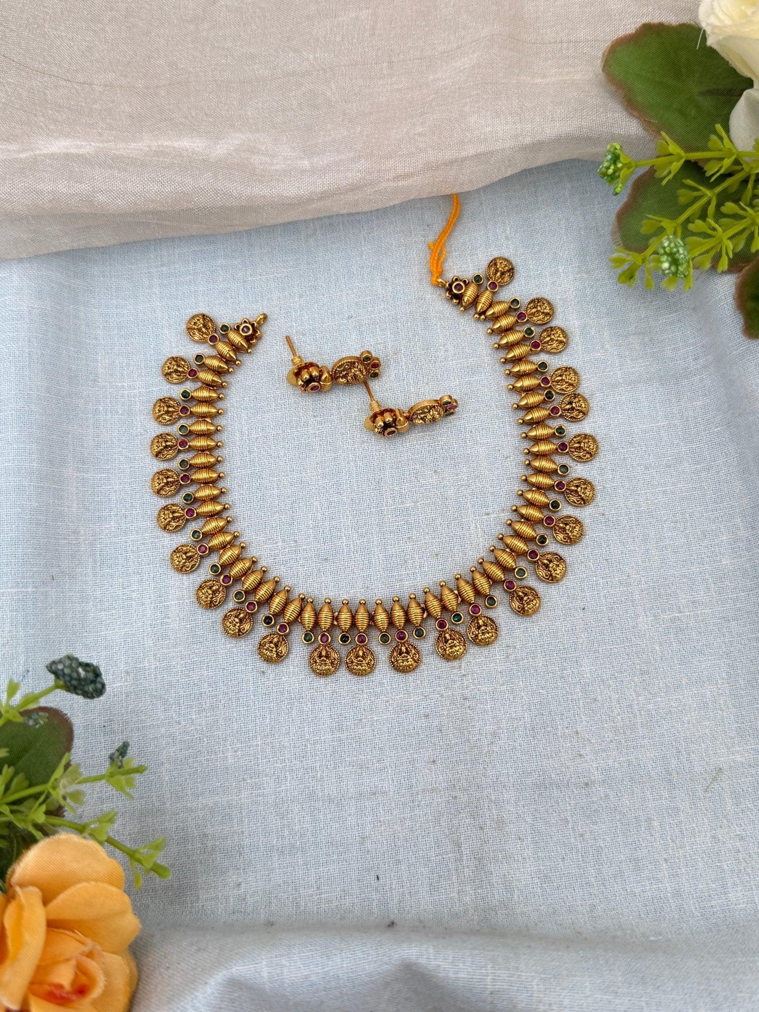 Luxurious Antique Lakshmi Kaasu Short Necklace Set 0172 - Mahilas