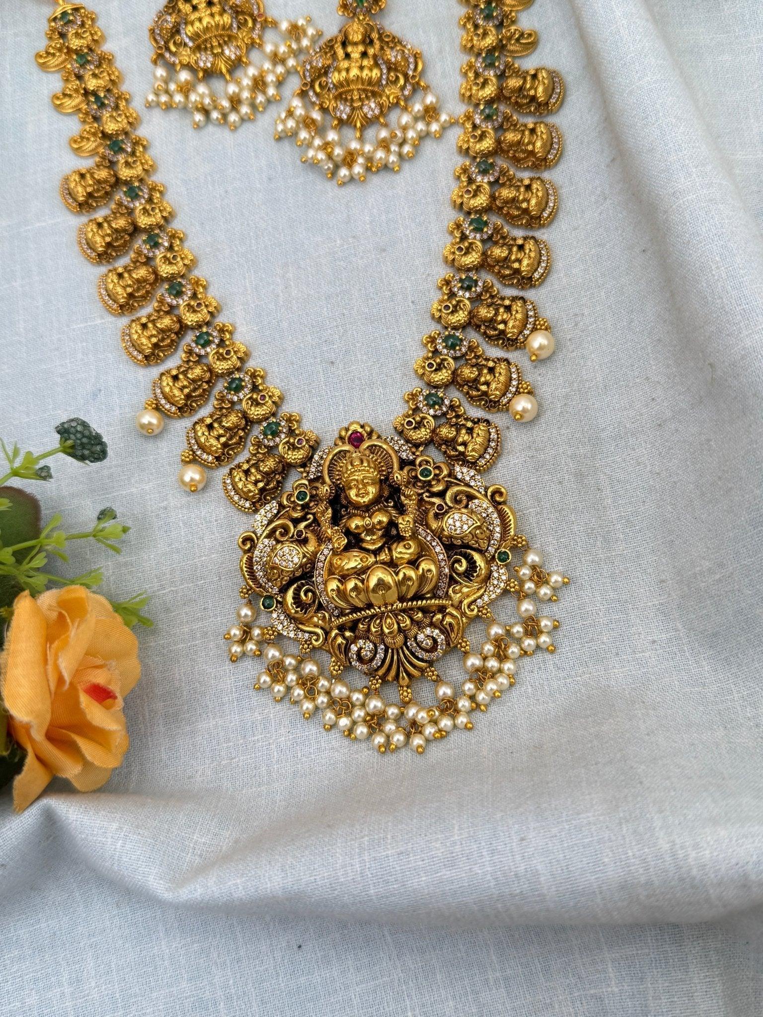Luxurious Antique Lakshmi Necklace Set 0176 - Mahilas