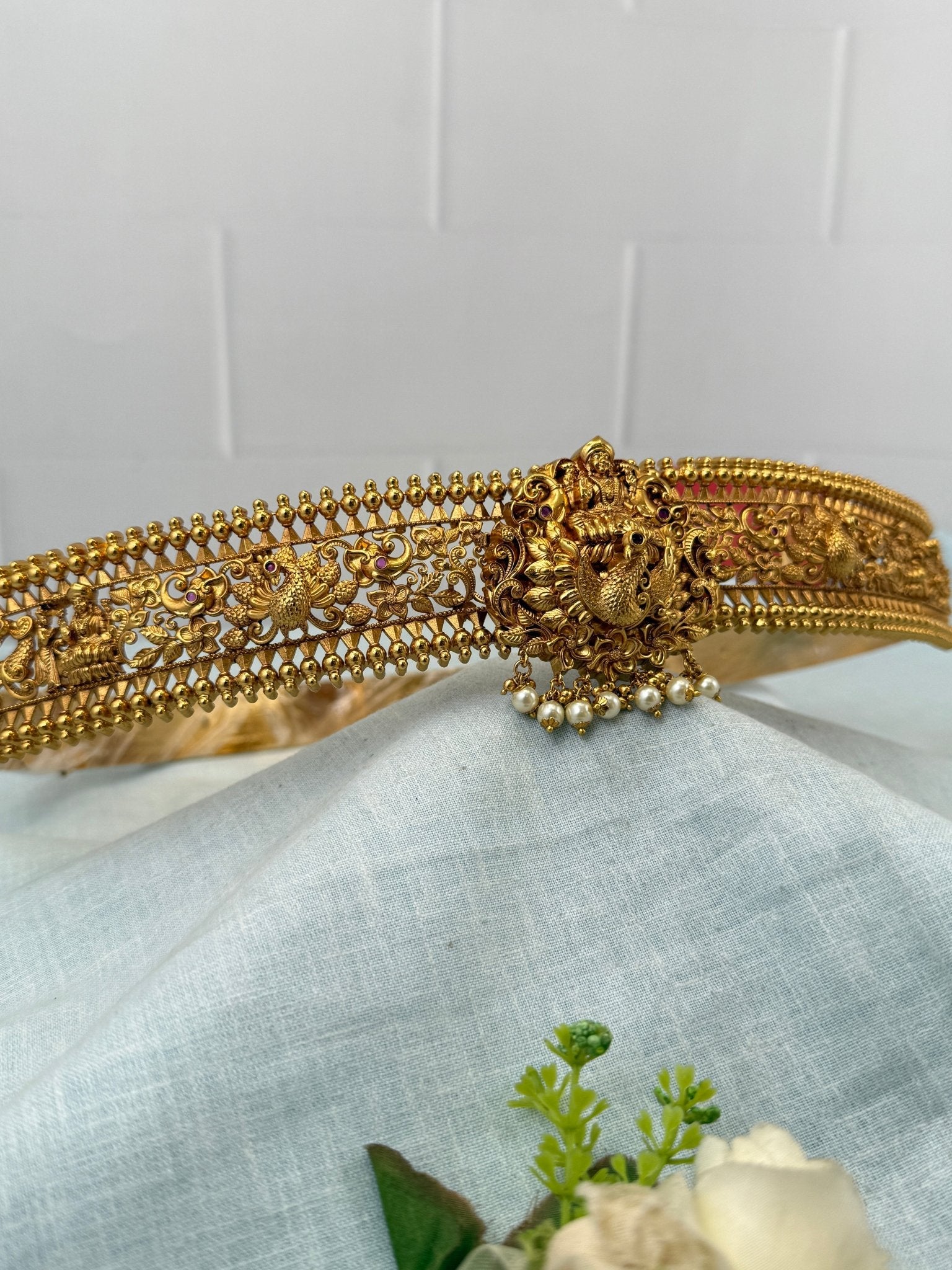 Luxurious Antique Lakshmi Peacock Vaddanam Kamarbandh 7257 - Mahilas