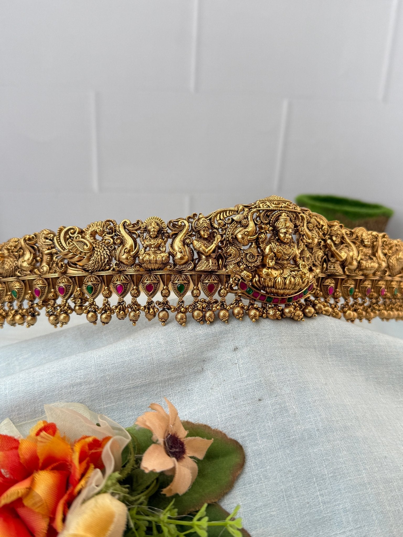 Luxurious Antique Lakshmi Peacock Vaddanam Kamarbandh 8071 - Mahilas