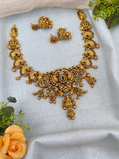 Luxurious Antique Lakshmi Pendant Necklace Set 0166 - Mahilas