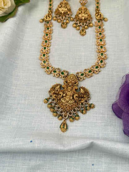 Luxurious Antique Lakshmi Pendant Necklace Set 0630 - Mahilas