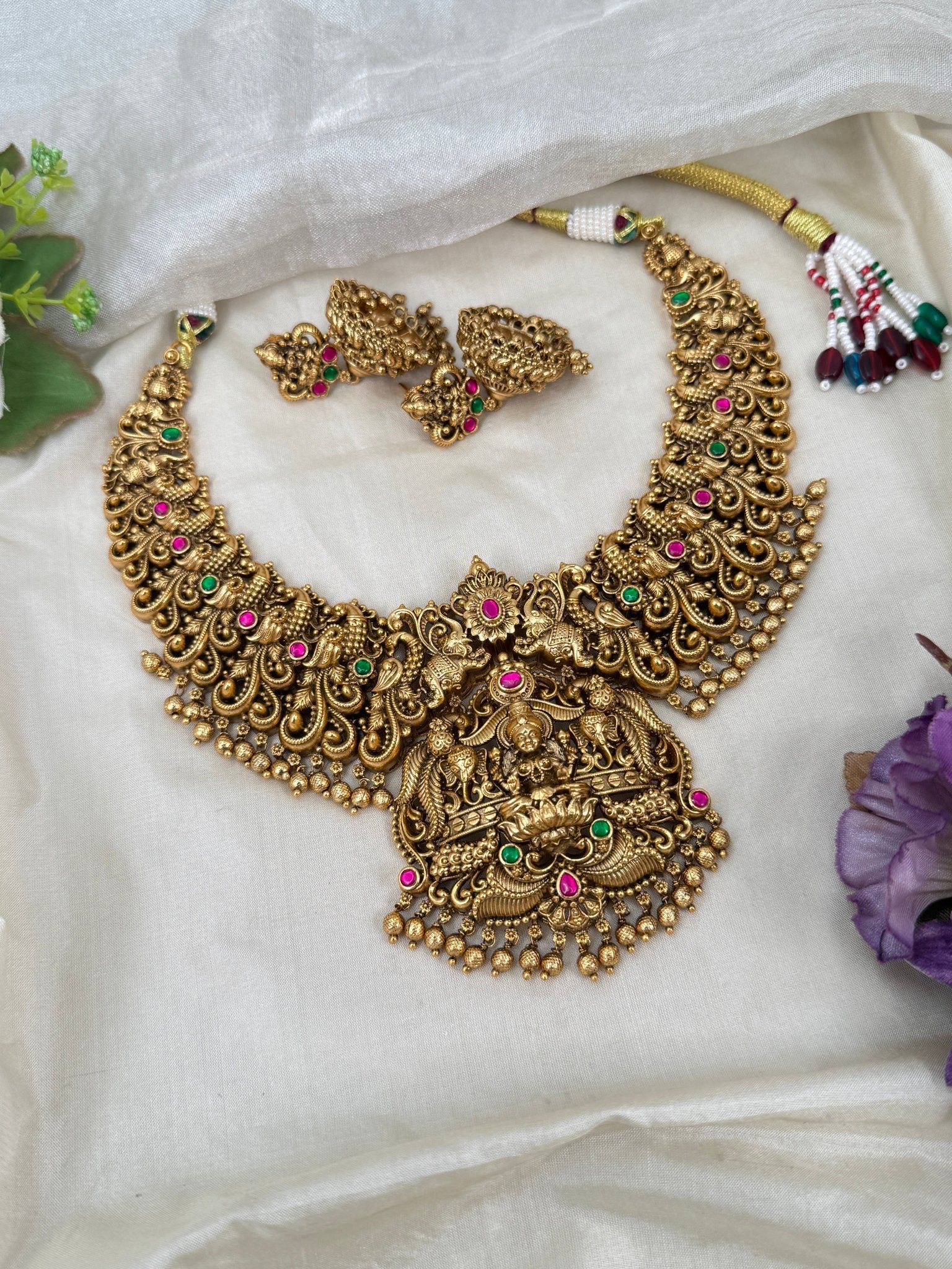 Luxurious Antique Lakshmi Short Necklace Set 0365 - Mahilas
