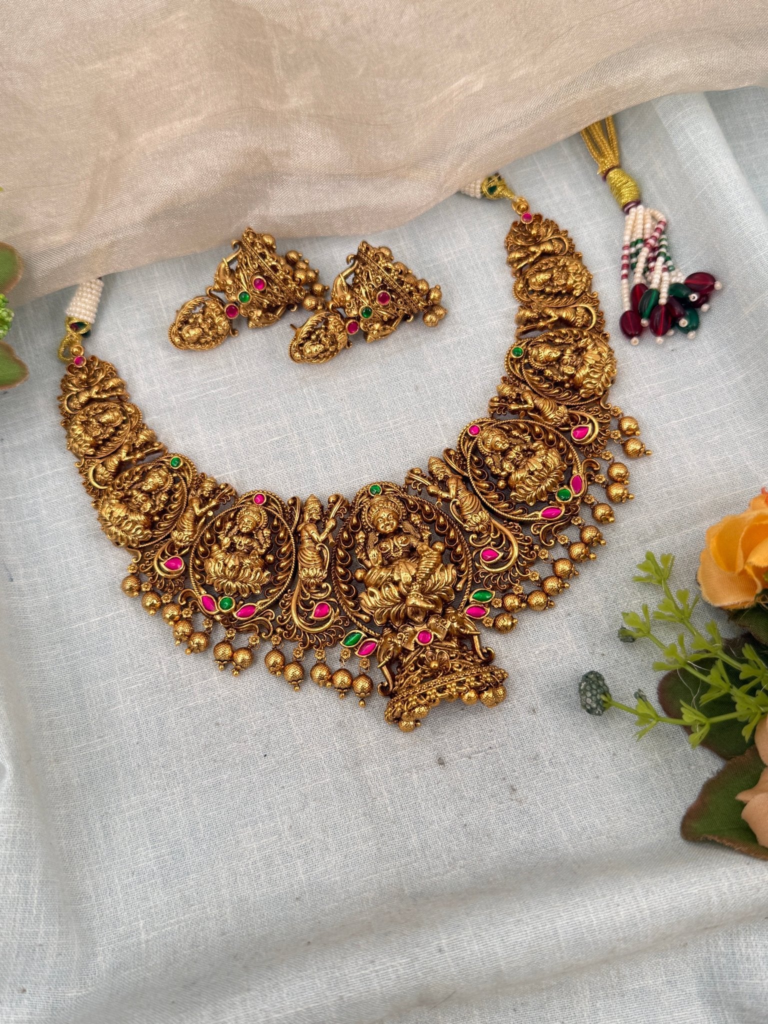 Luxurious Antique Lakshmi Short Necklace Set 0373 - Mahilas