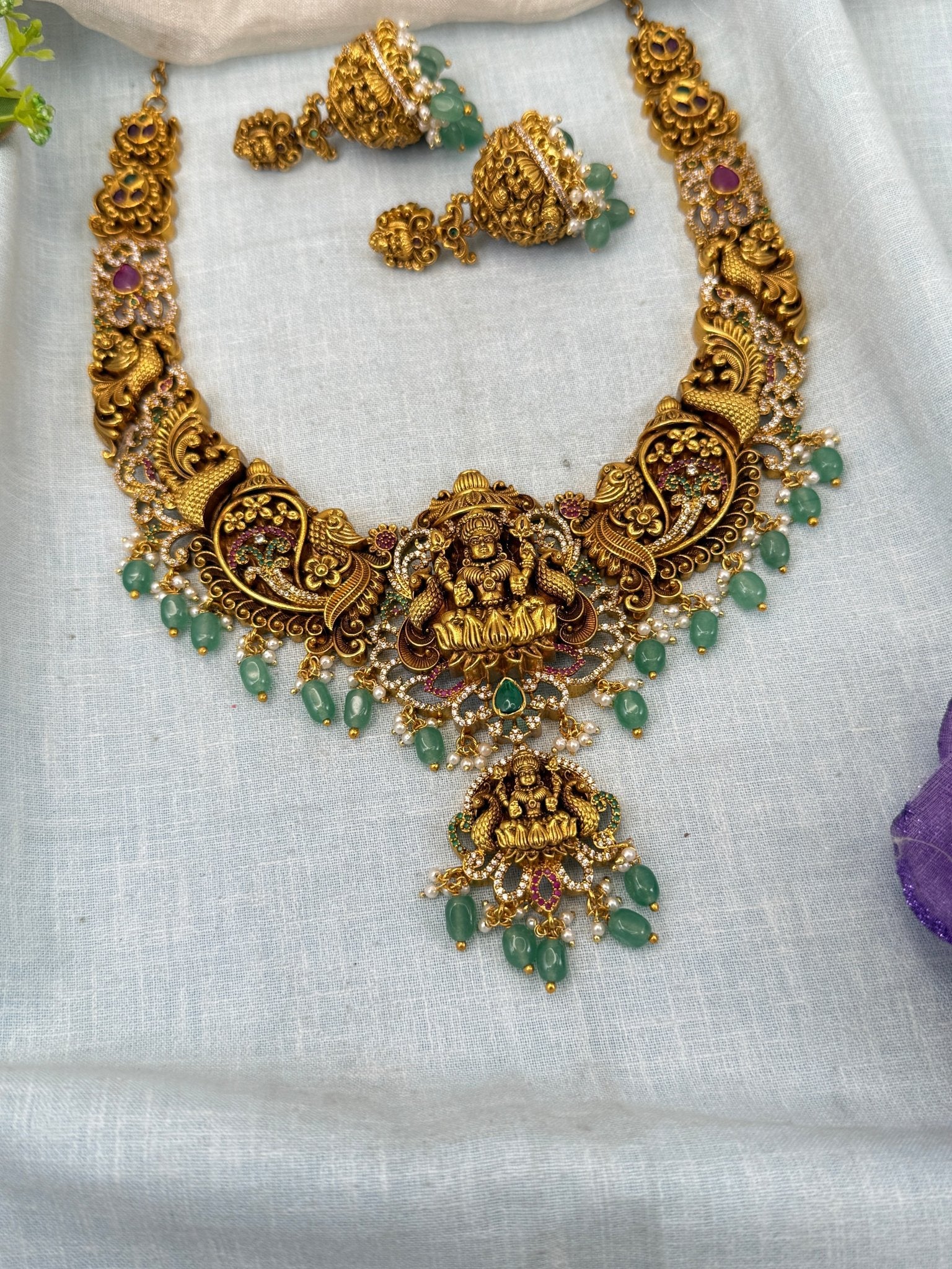 Luxurious Antique Lakshmi Short Necklace Set 0456 - Mahilas
