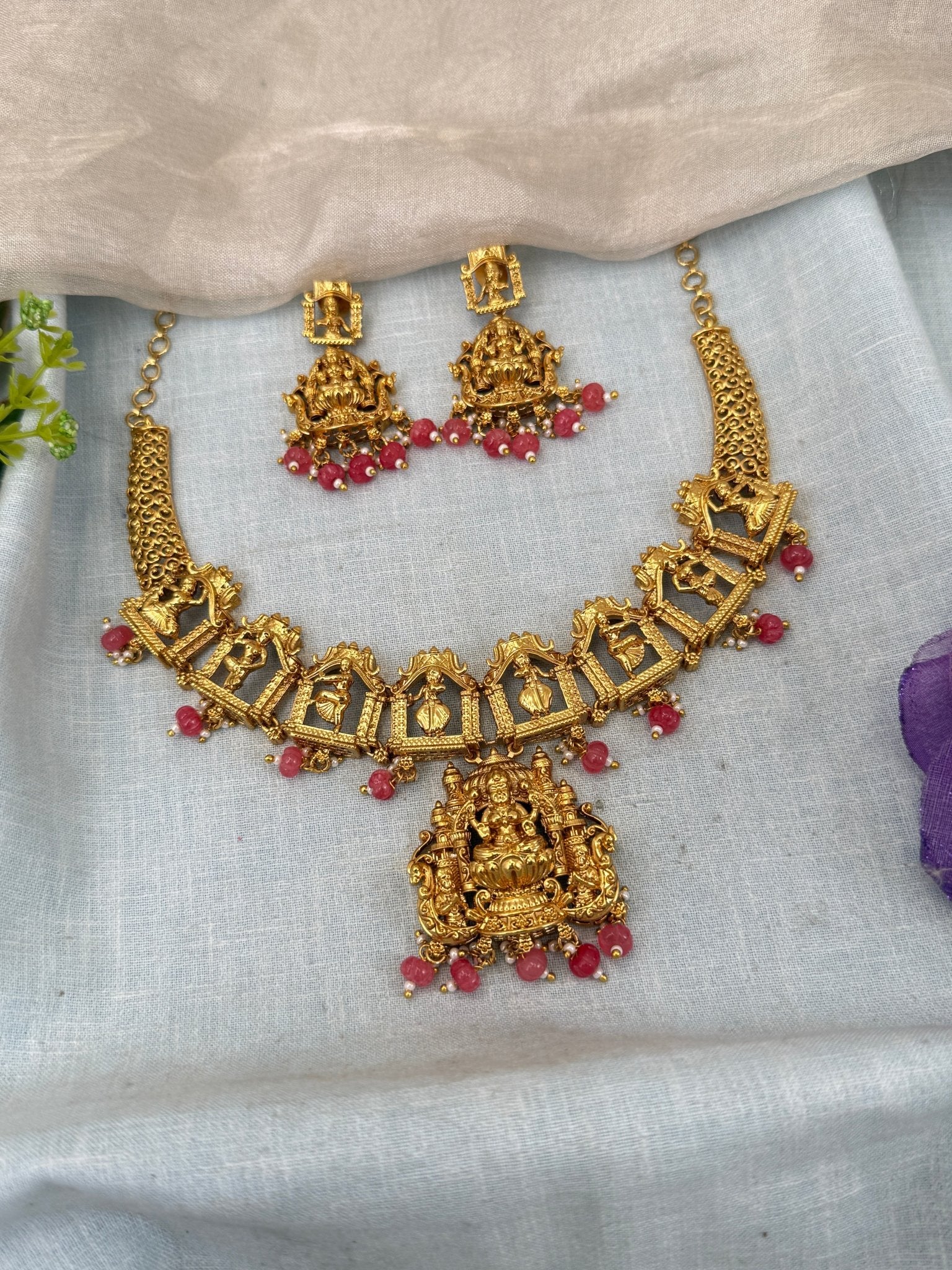Luxurious Antique Lakshmi Short Necklace Set 0465 - Mahilas