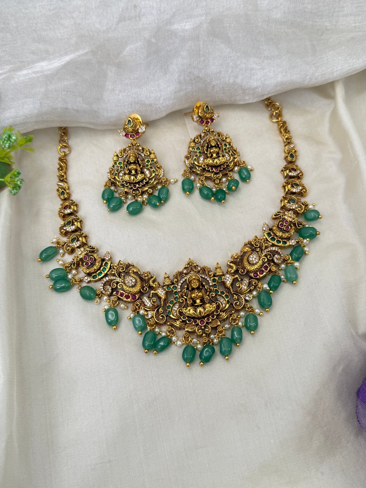 Luxurious Antique Lakshmi Short Necklace Set 0469 - Mahilas