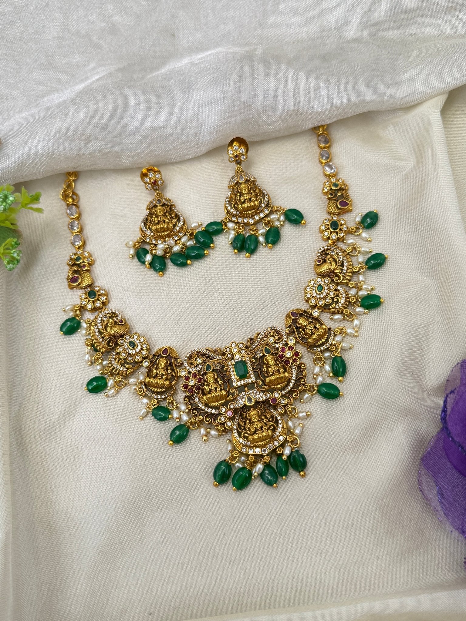 Luxurious Antique Lakshmi Short Necklace Set 0470 - Mahilas