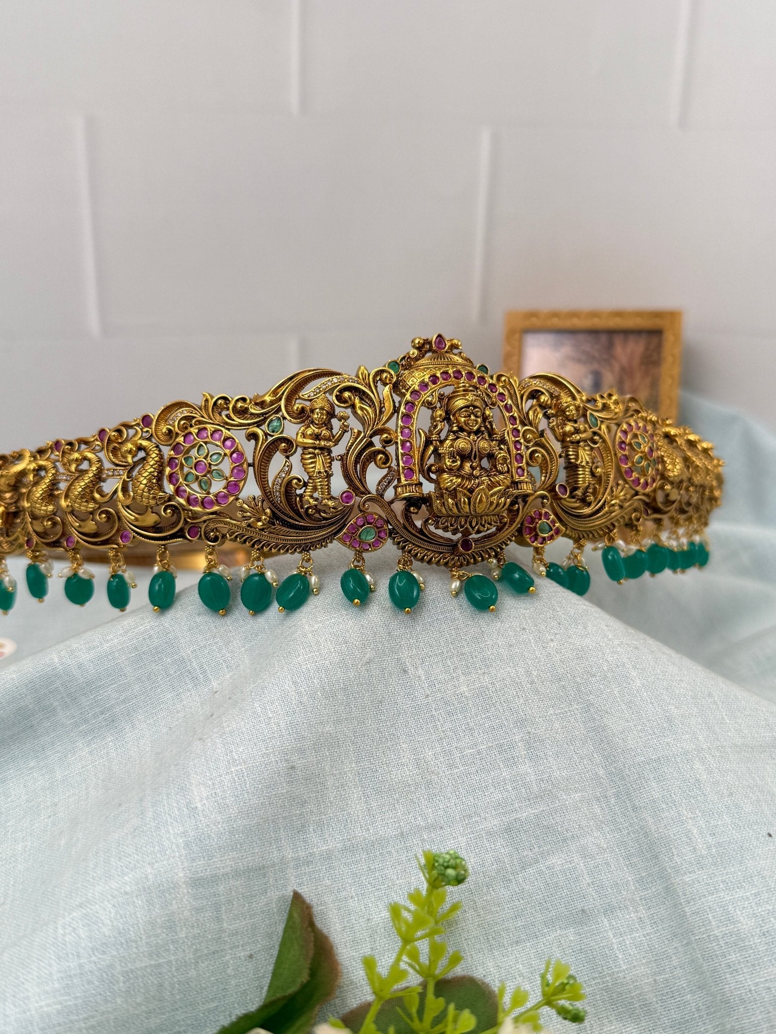 Luxurious Antique Lakshmi Vaddanam Kamarbandh 7265 - Mahilas