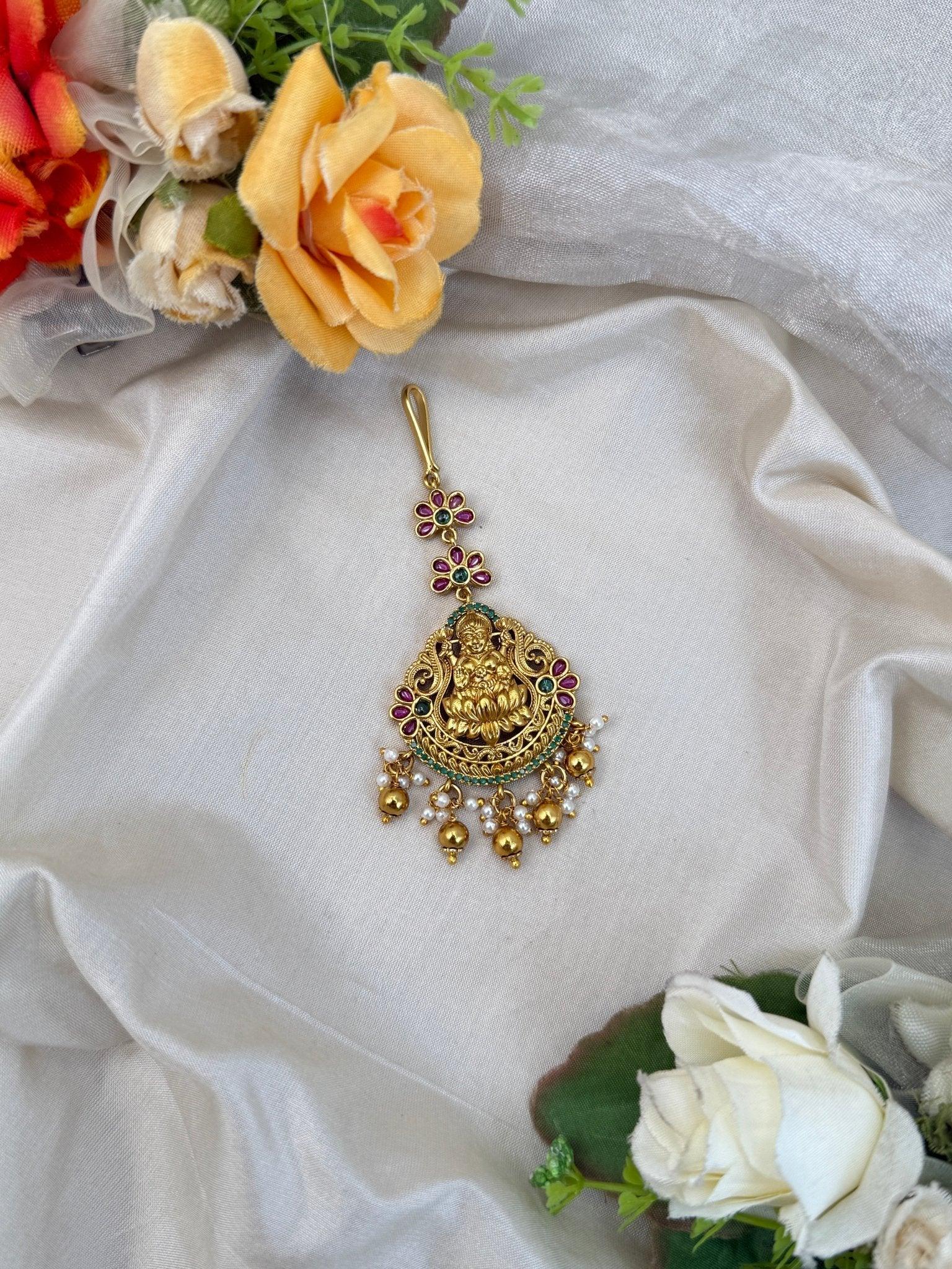 Luxurious Antique Maang Tikka 283 - Mahilas