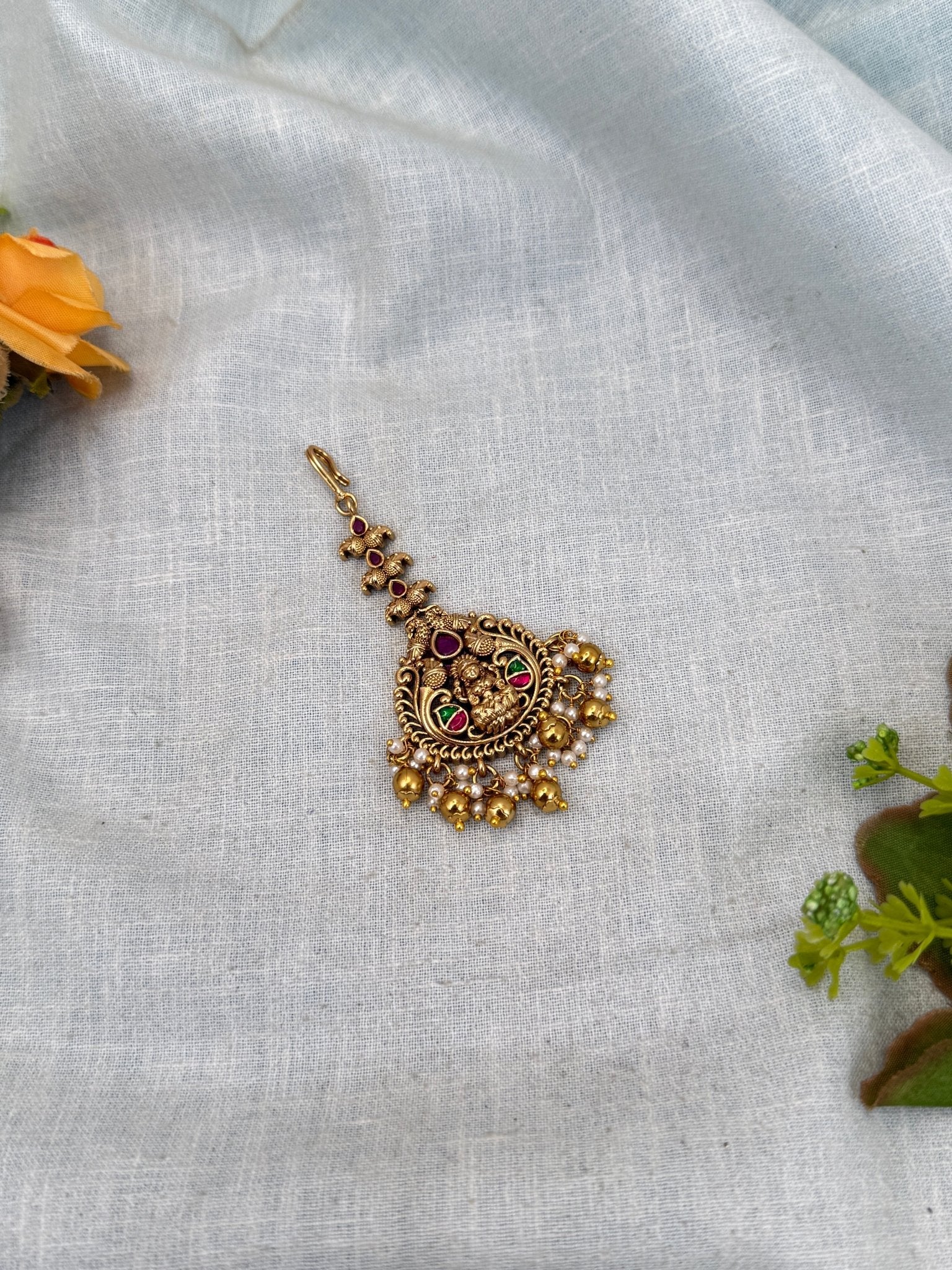 Luxurious Antique Maang Tikka 397 - Mahilas