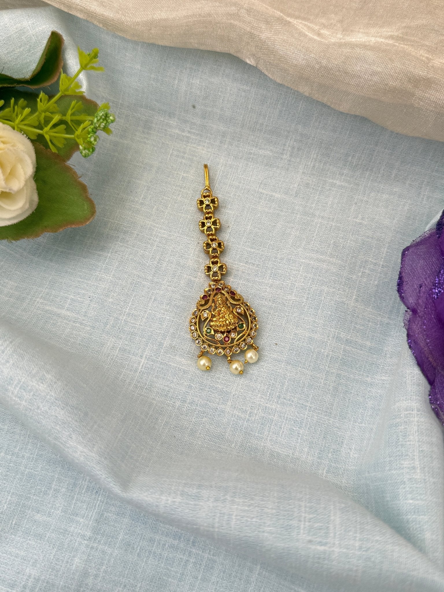 Luxurious Antique Maang Tikka 438 - Mahilas