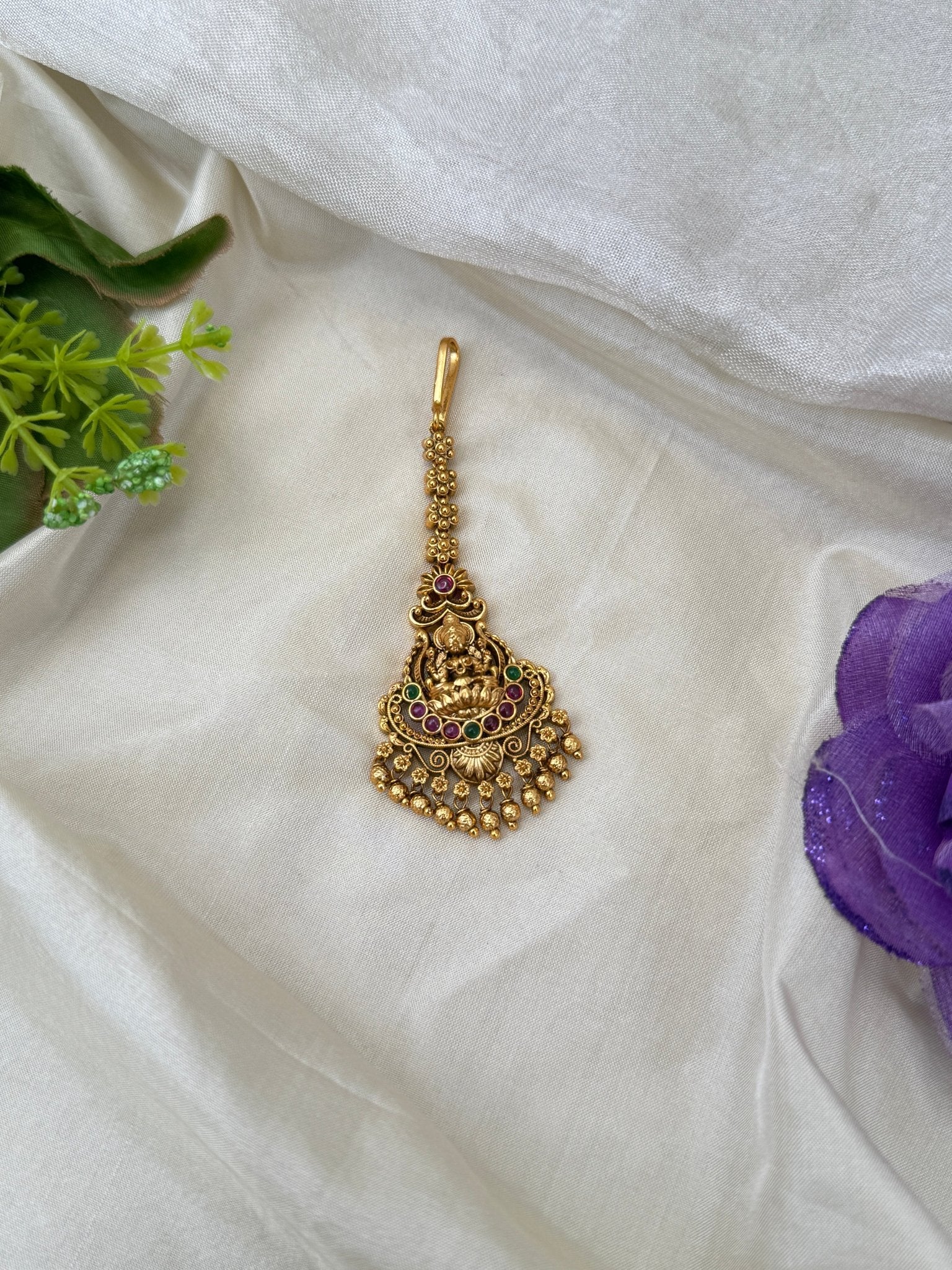 Luxurious Antique Maang Tikka 460 - Mahilas