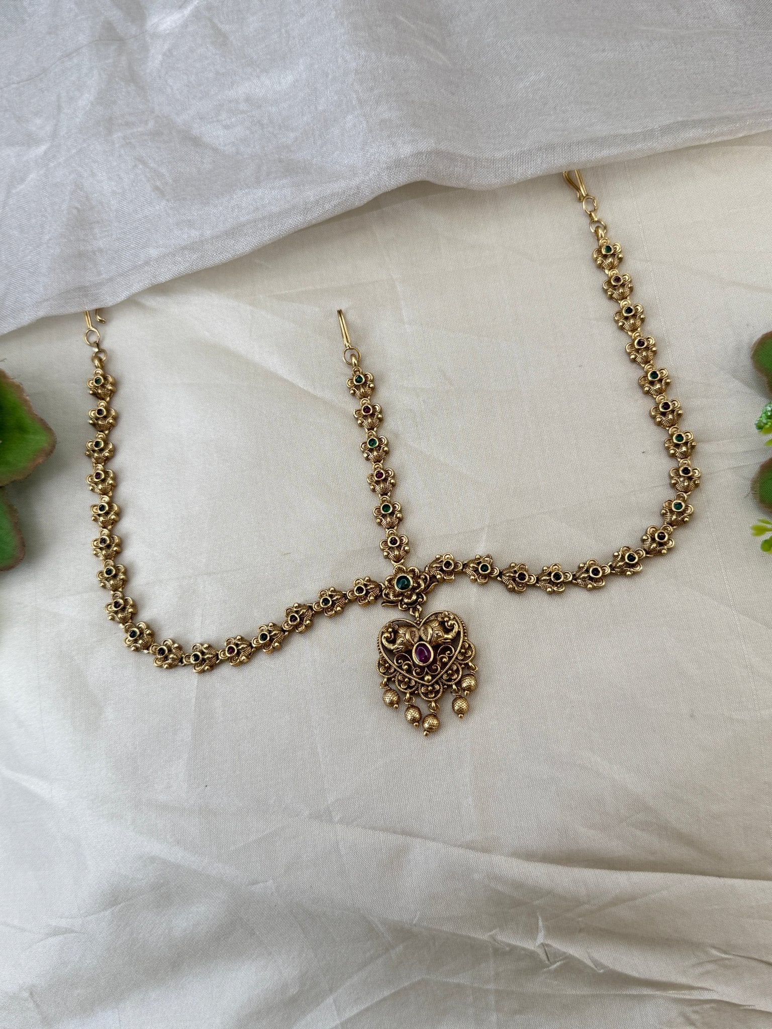 Luxurious Antique Maang Tikka Mathapatti 521 - Mahilas