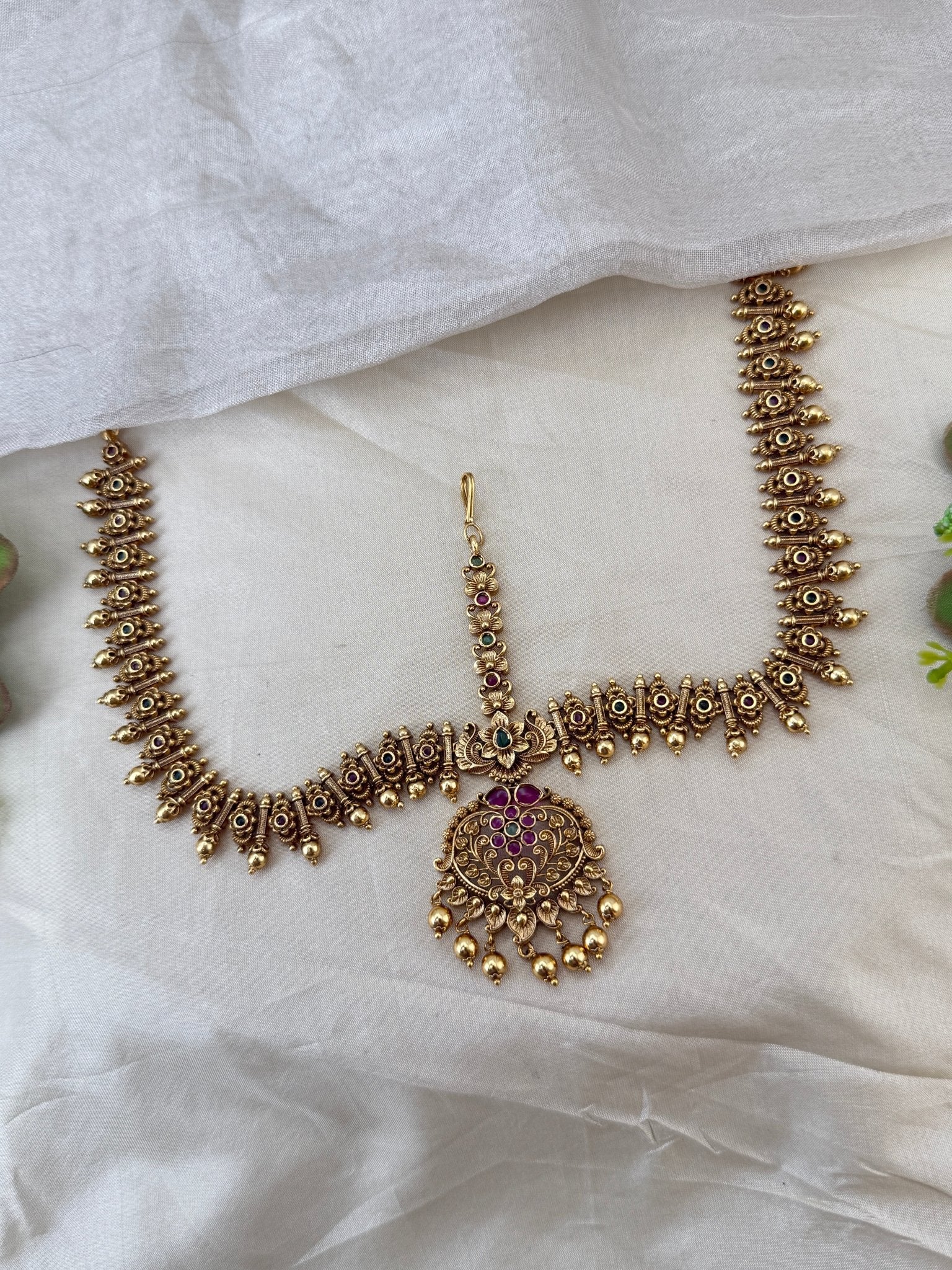 Luxurious Antique Maang Tikka Mathapatti 529 - Mahilas