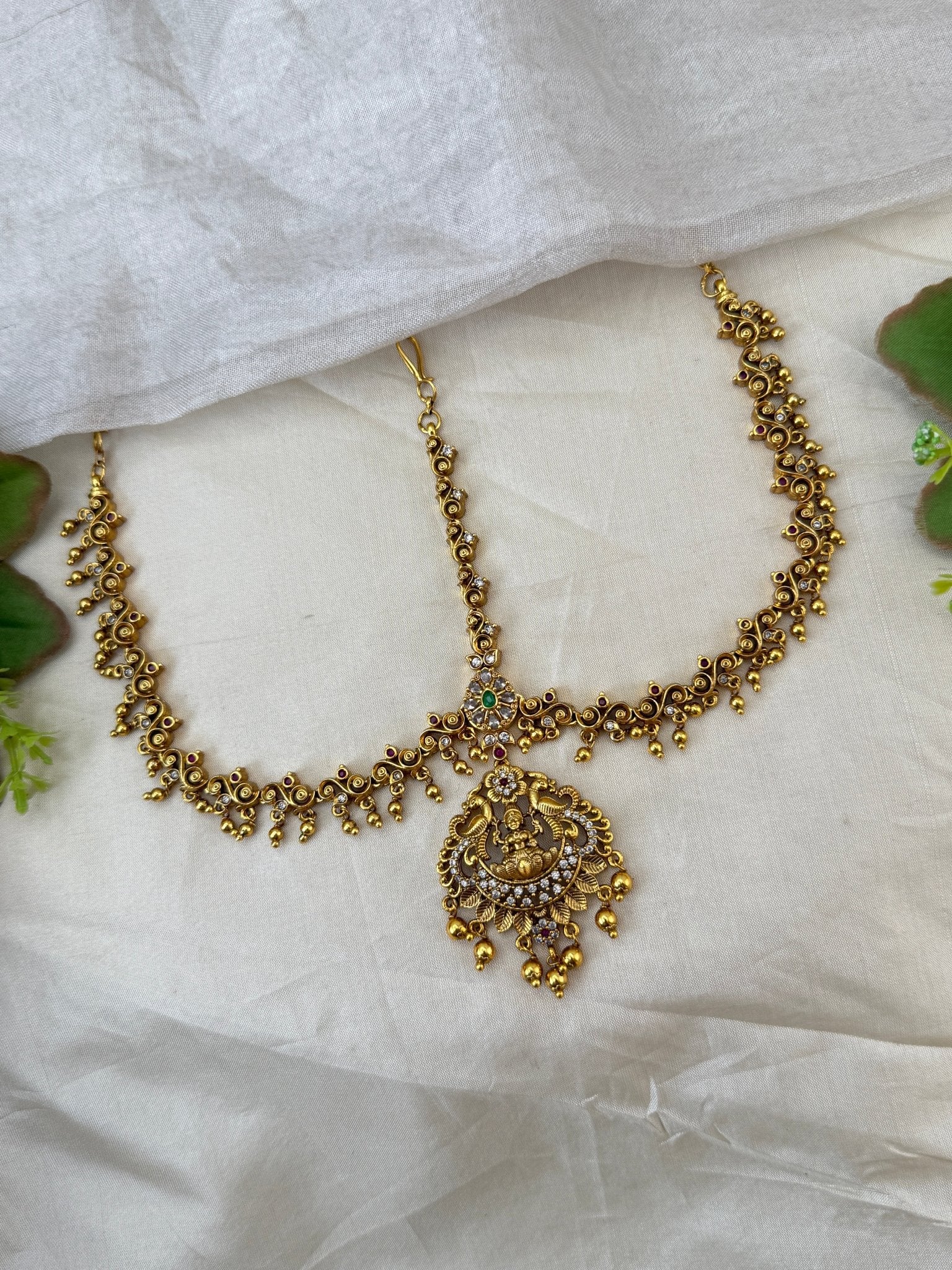 Luxurious Antique Maang Tikka Mathapatti 531 - Mahilas